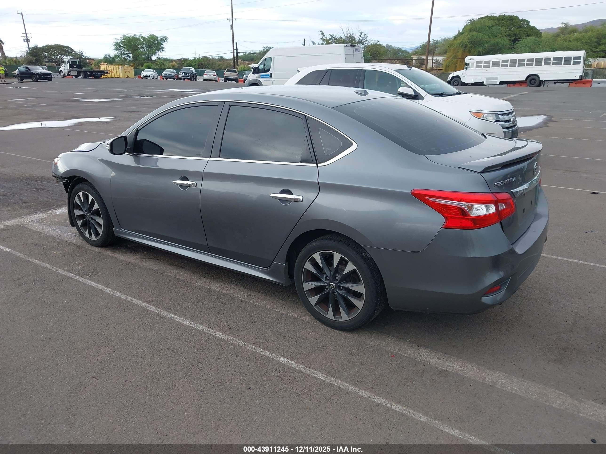 NISSAN SENTRA image 3