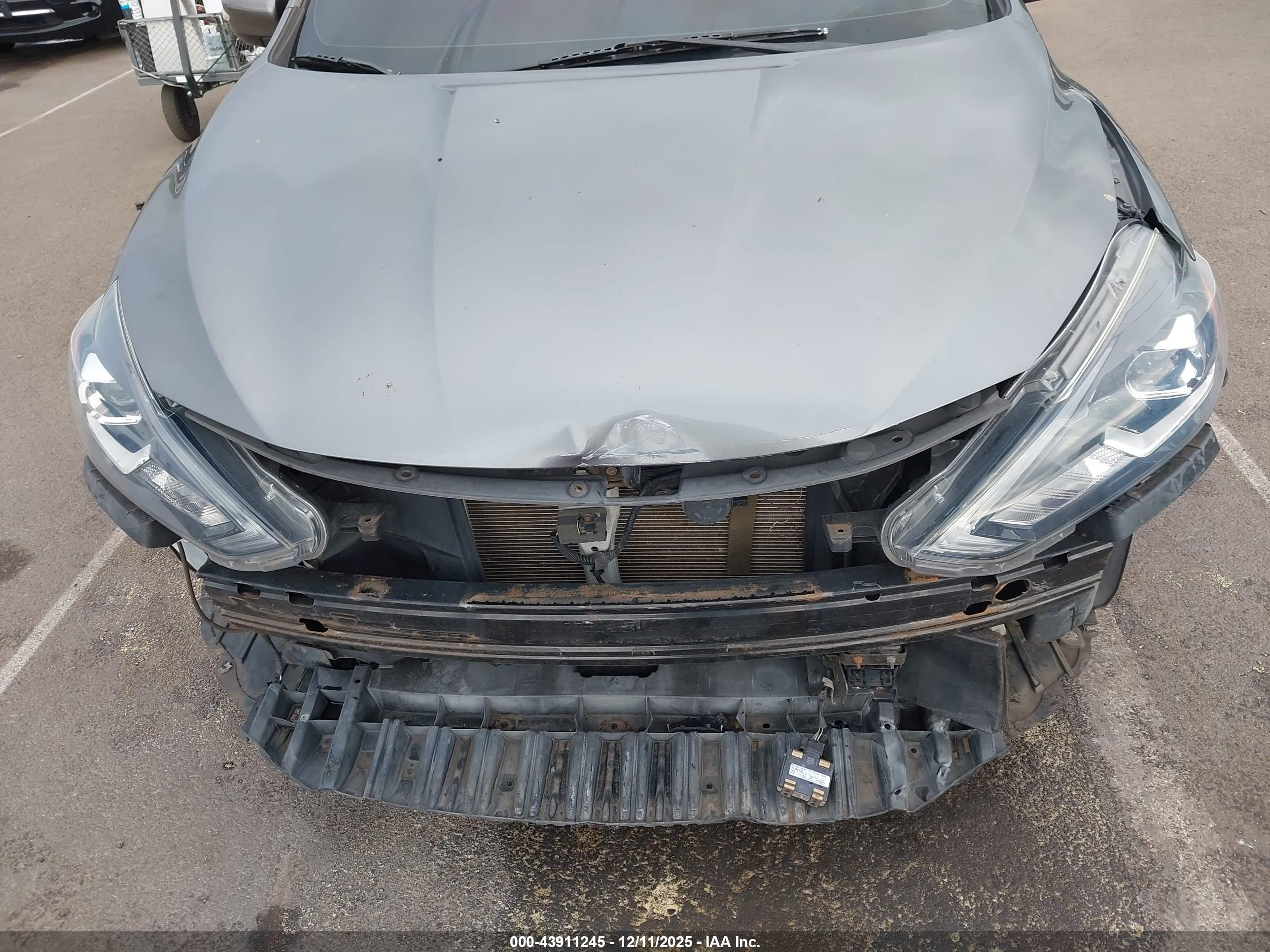 NISSAN SENTRA image 6