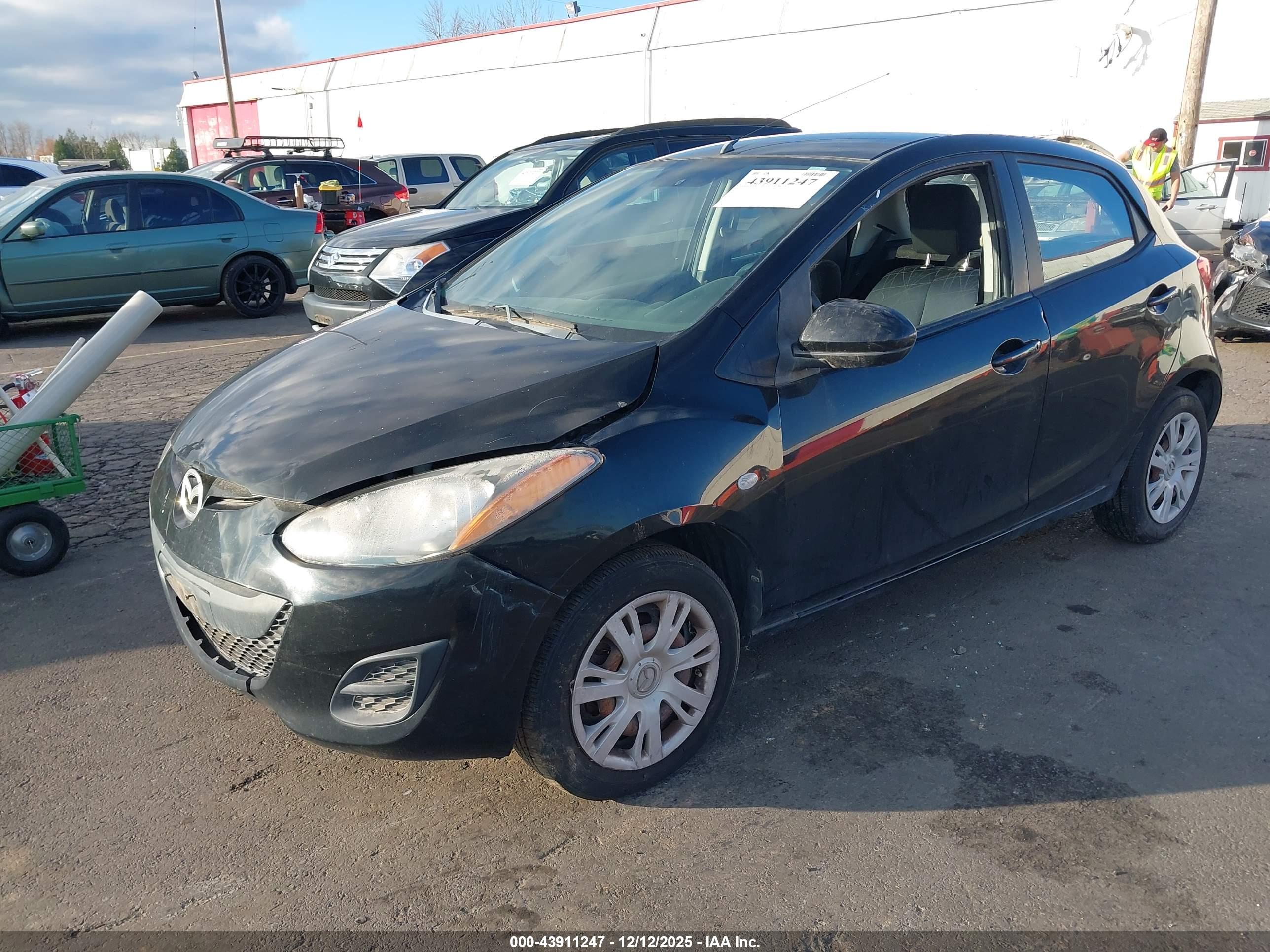 MAZDA MAZDA2 image 2