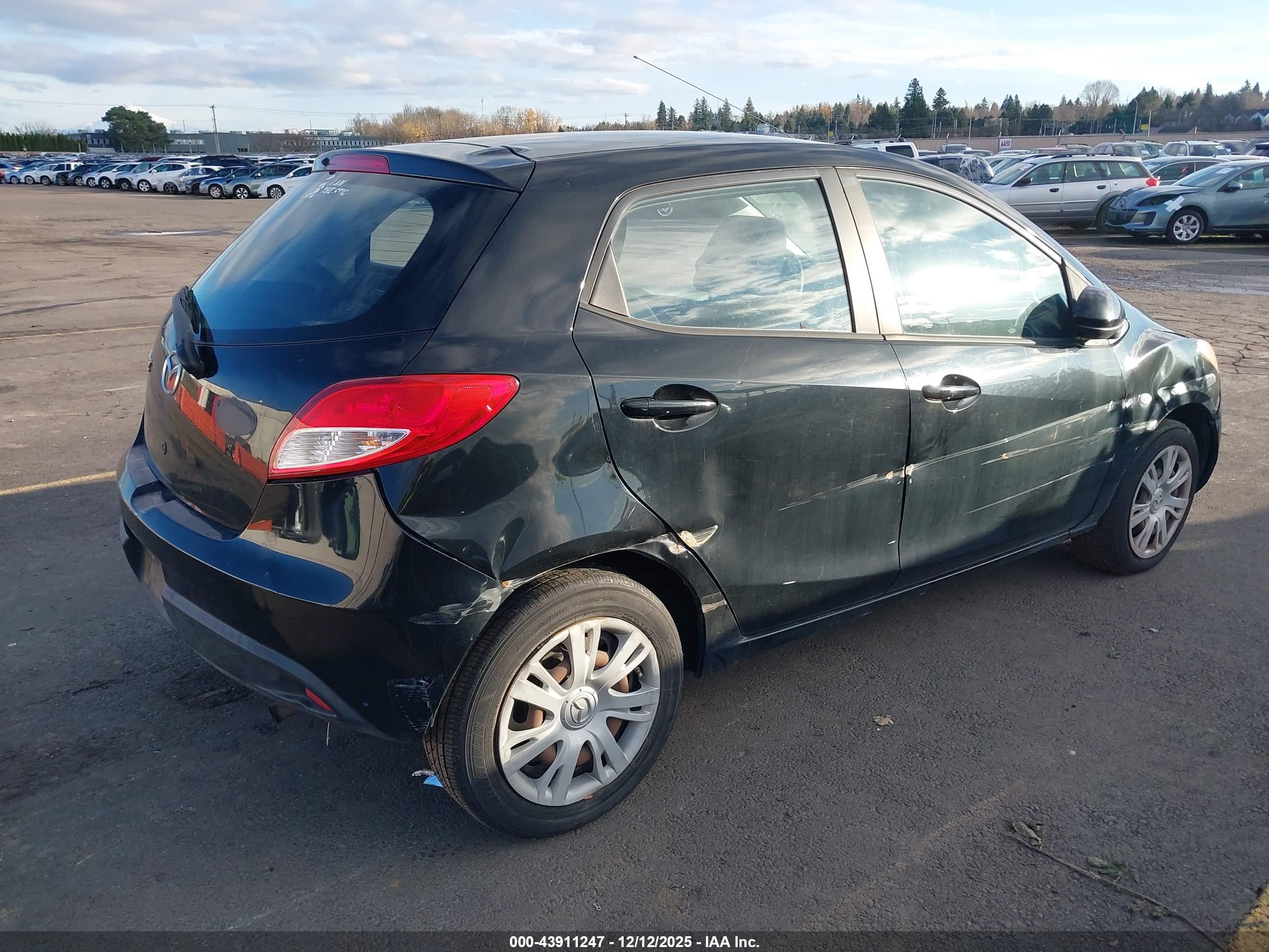 MAZDA MAZDA2 image 4