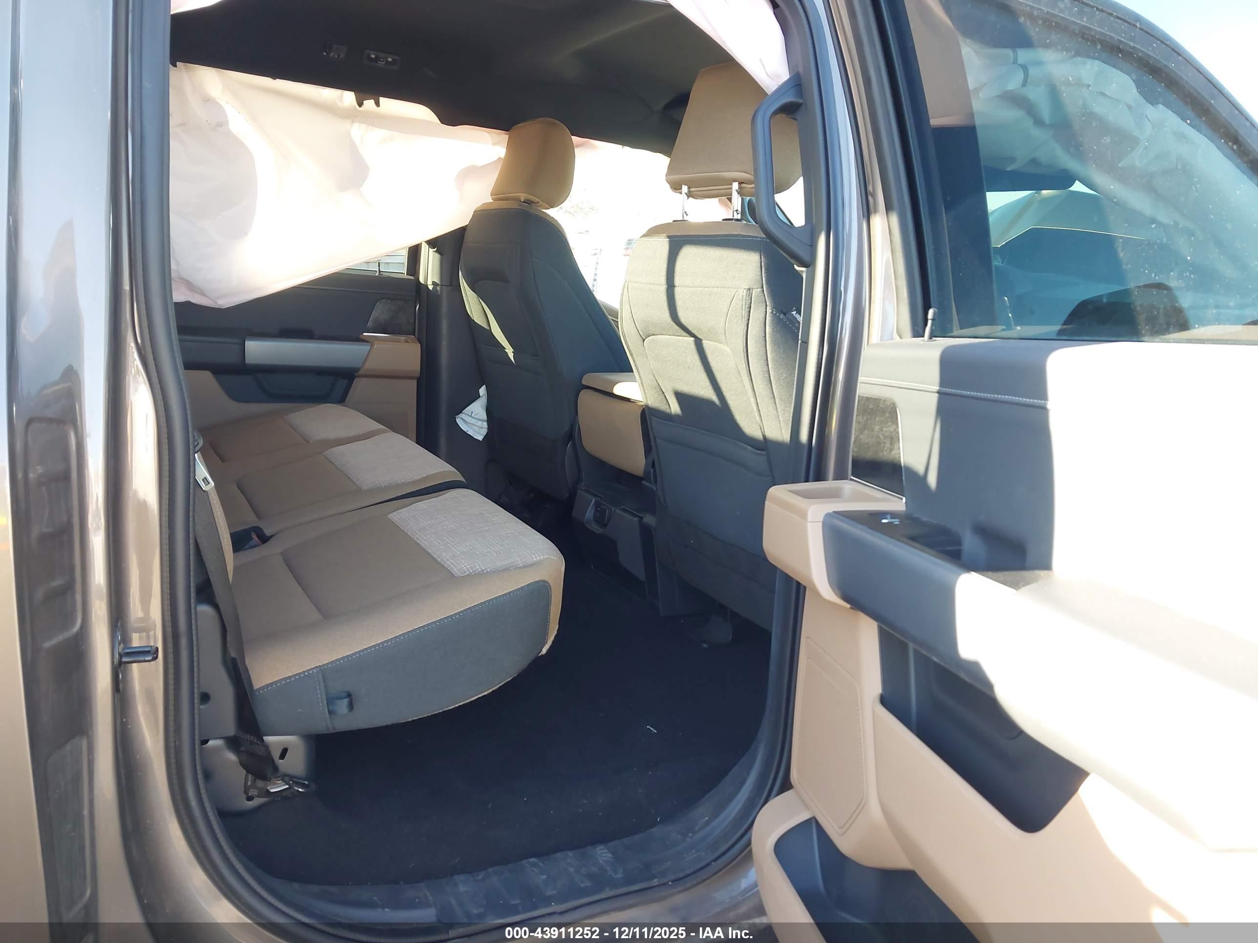 FORD F-150 image 8