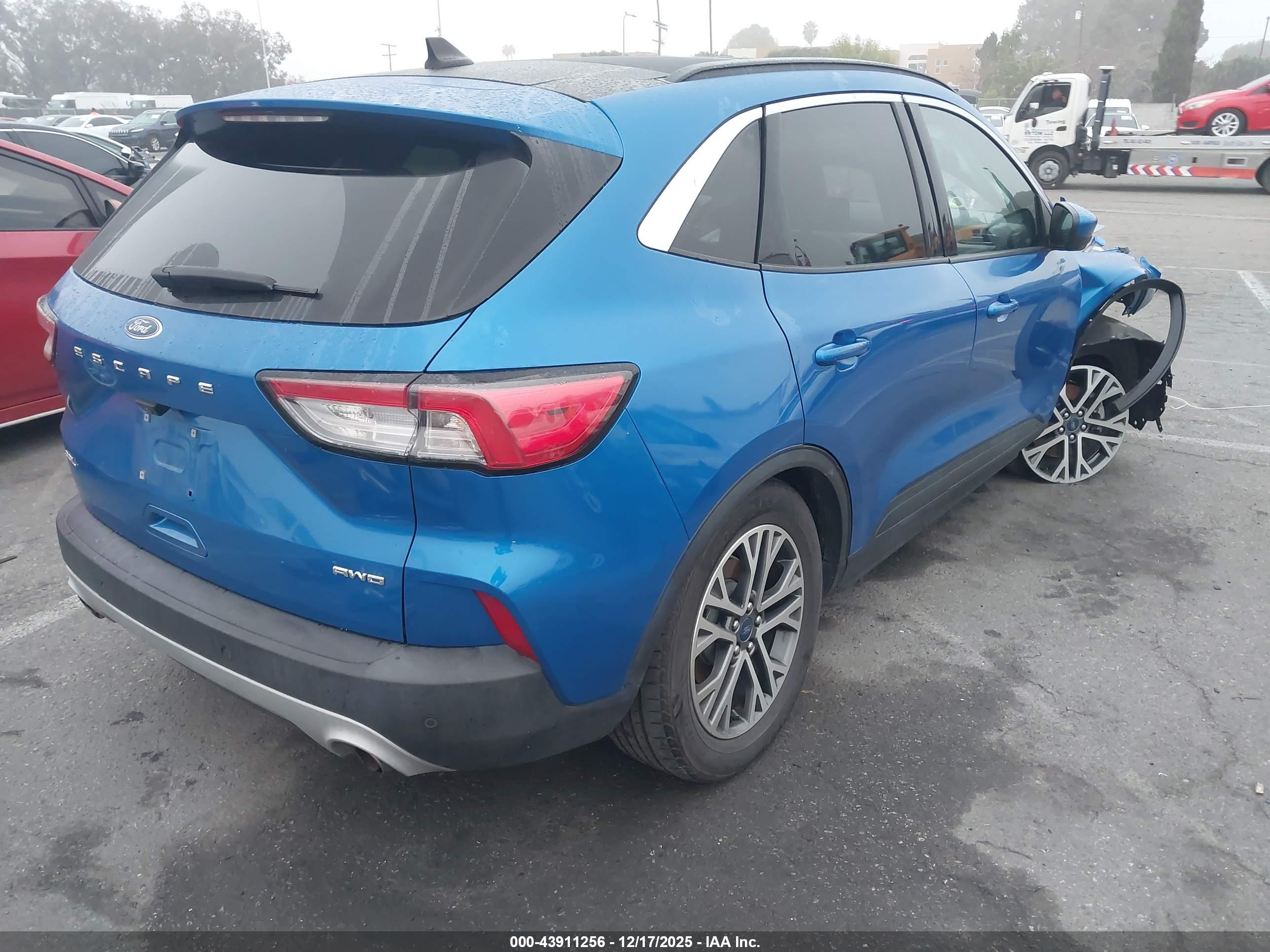FORD ESCAPE image 4