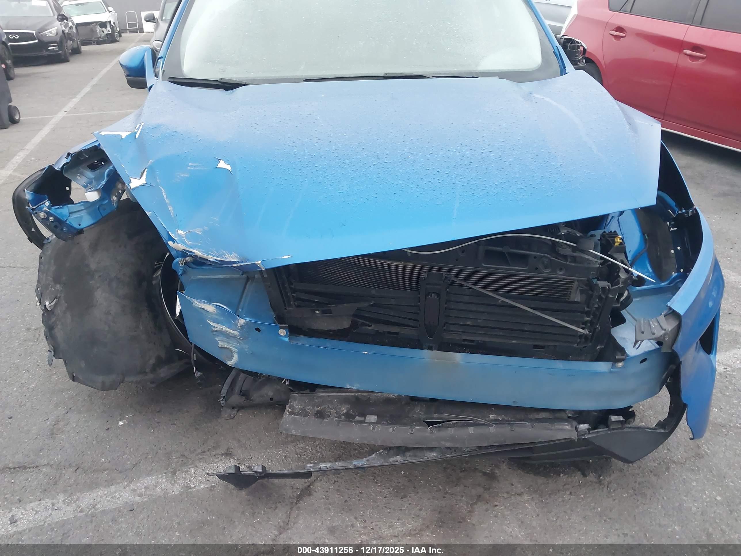 FORD ESCAPE image 6