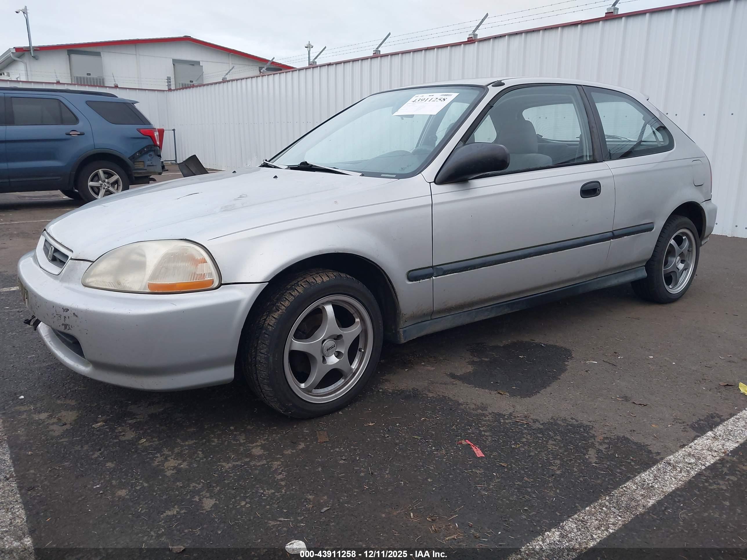HONDA CIVIC image 2