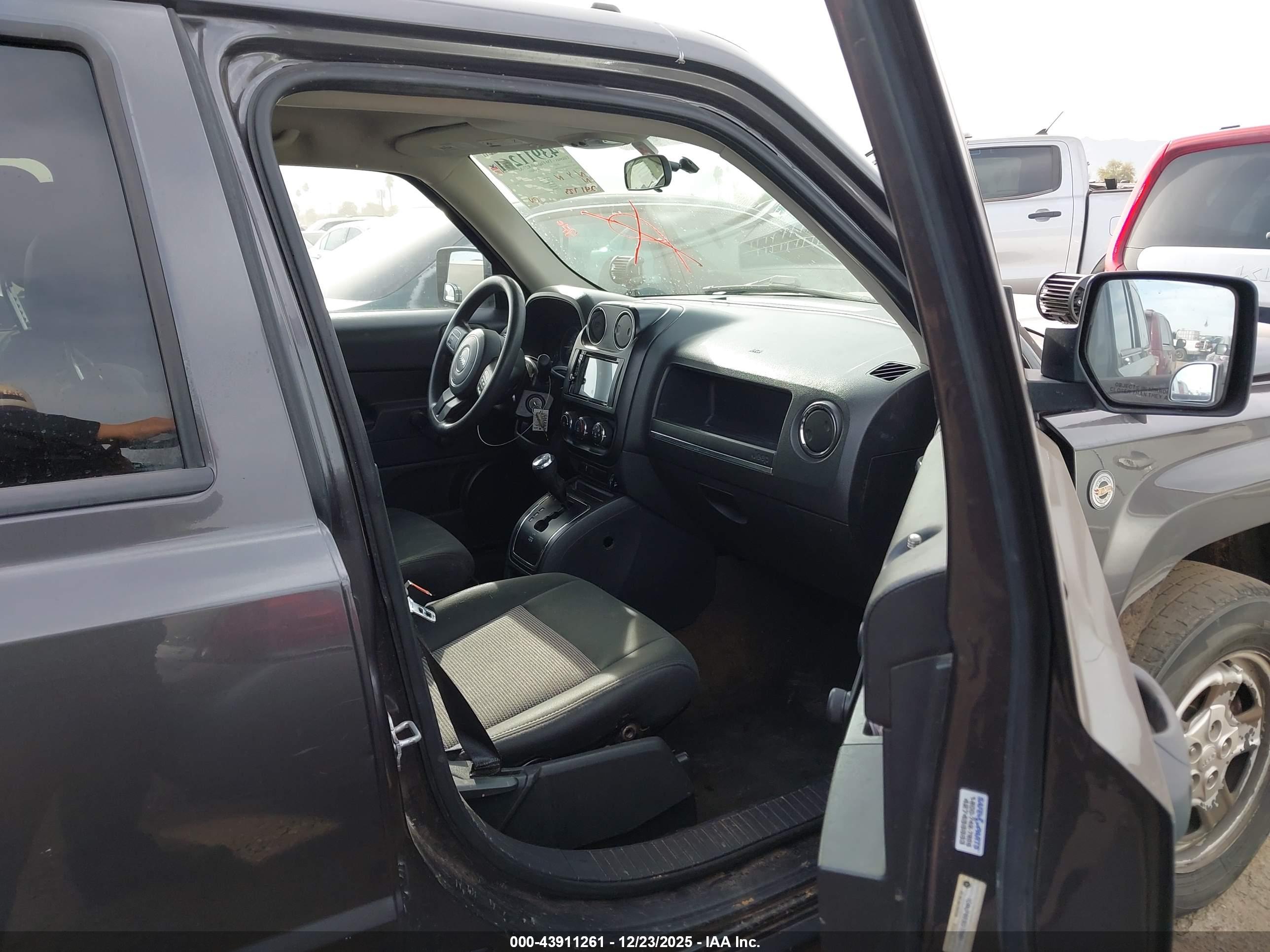 JEEP PATRIOT image 5