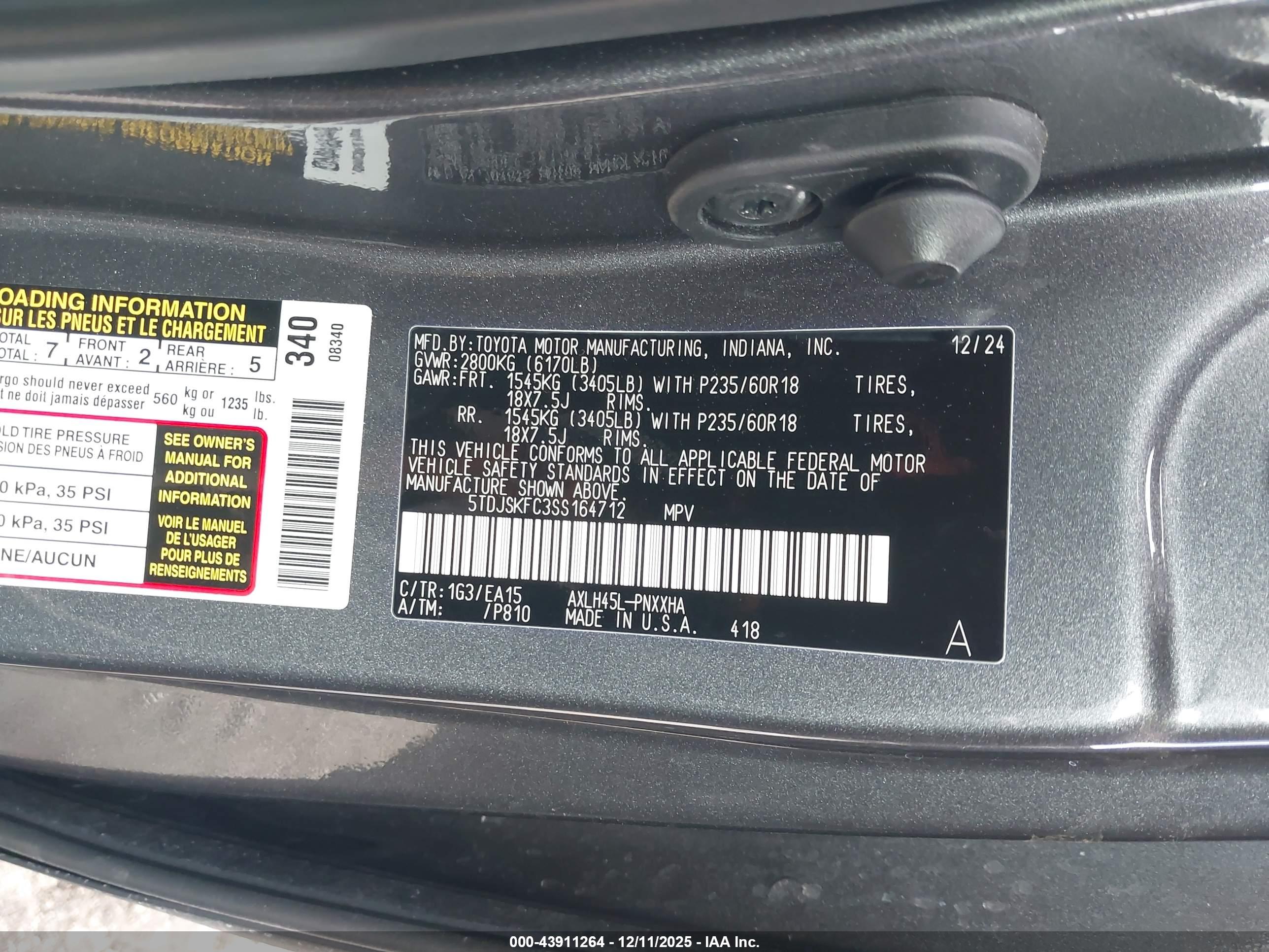 TOYOTA SIENNA image 9