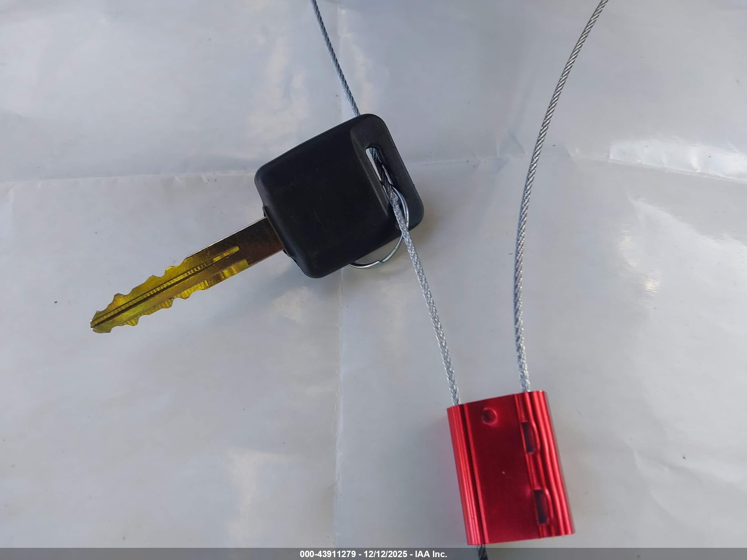 NISSAN ROGUE image 11