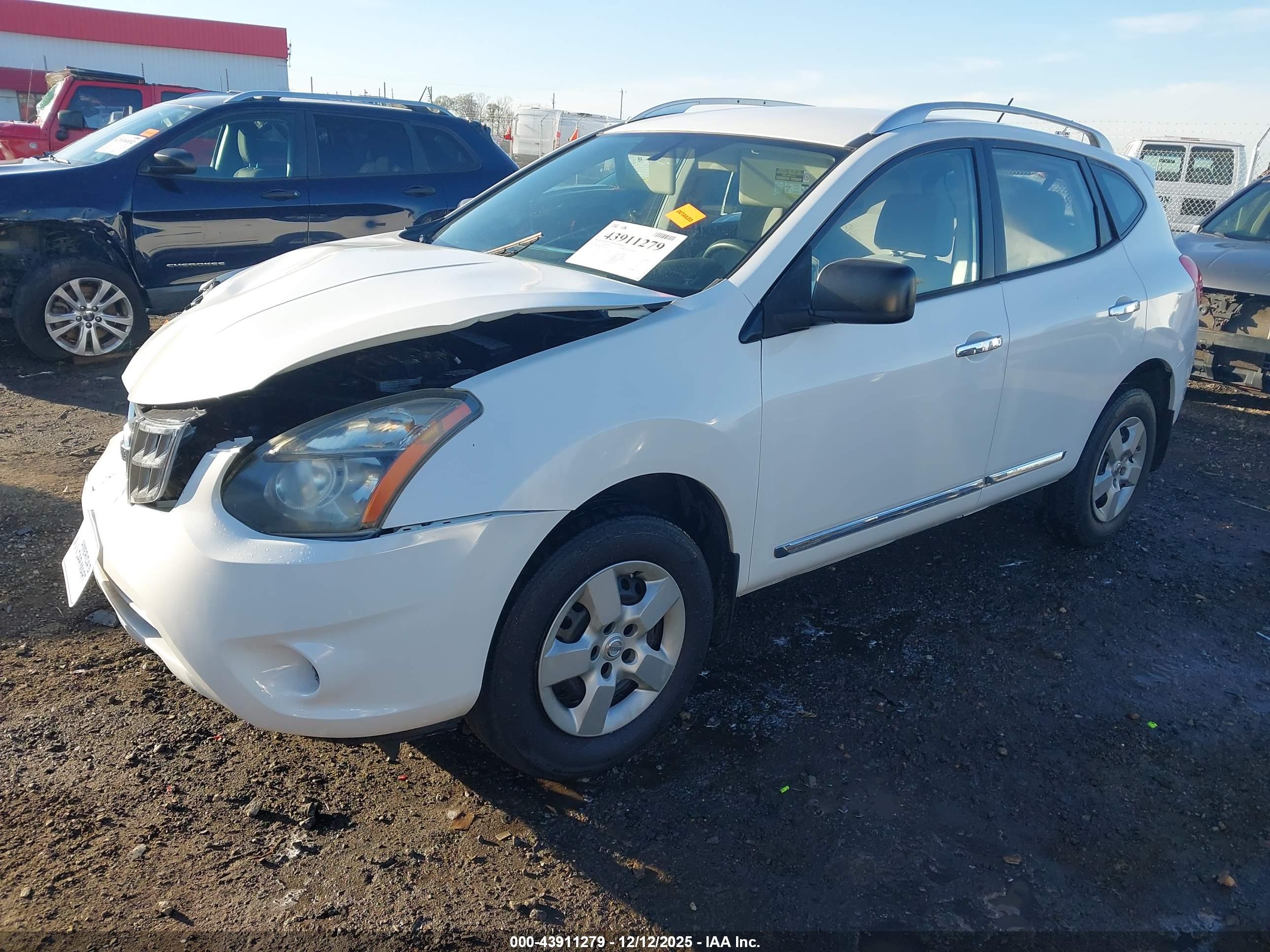 NISSAN ROGUE image 2