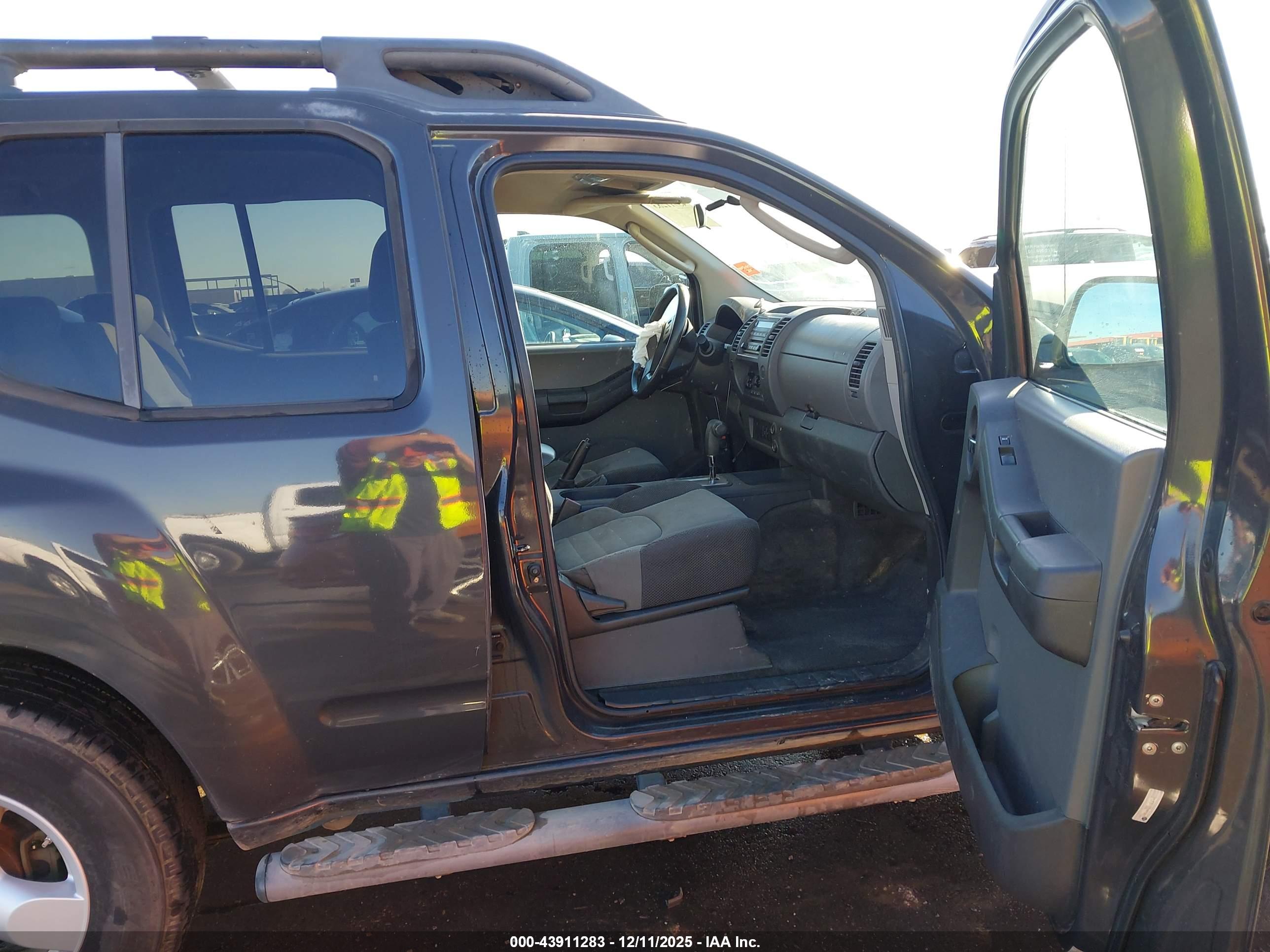 NISSAN XTERRA image 5