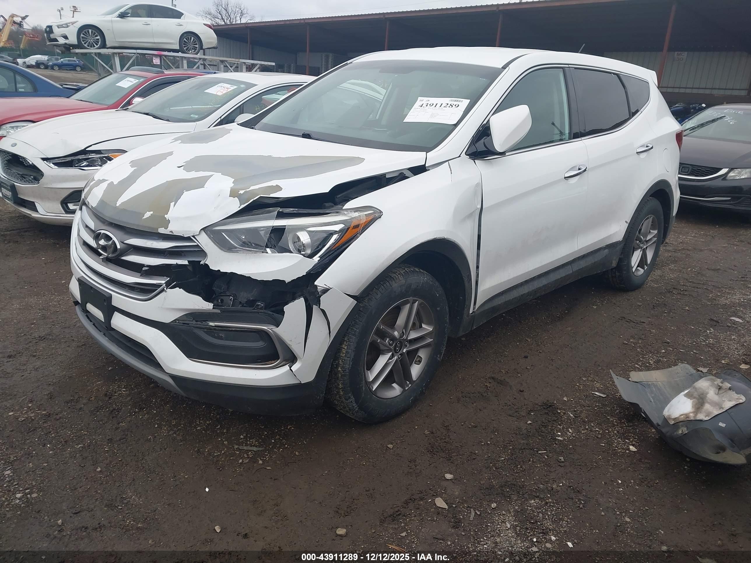 HYUNDAI SANTA image 2