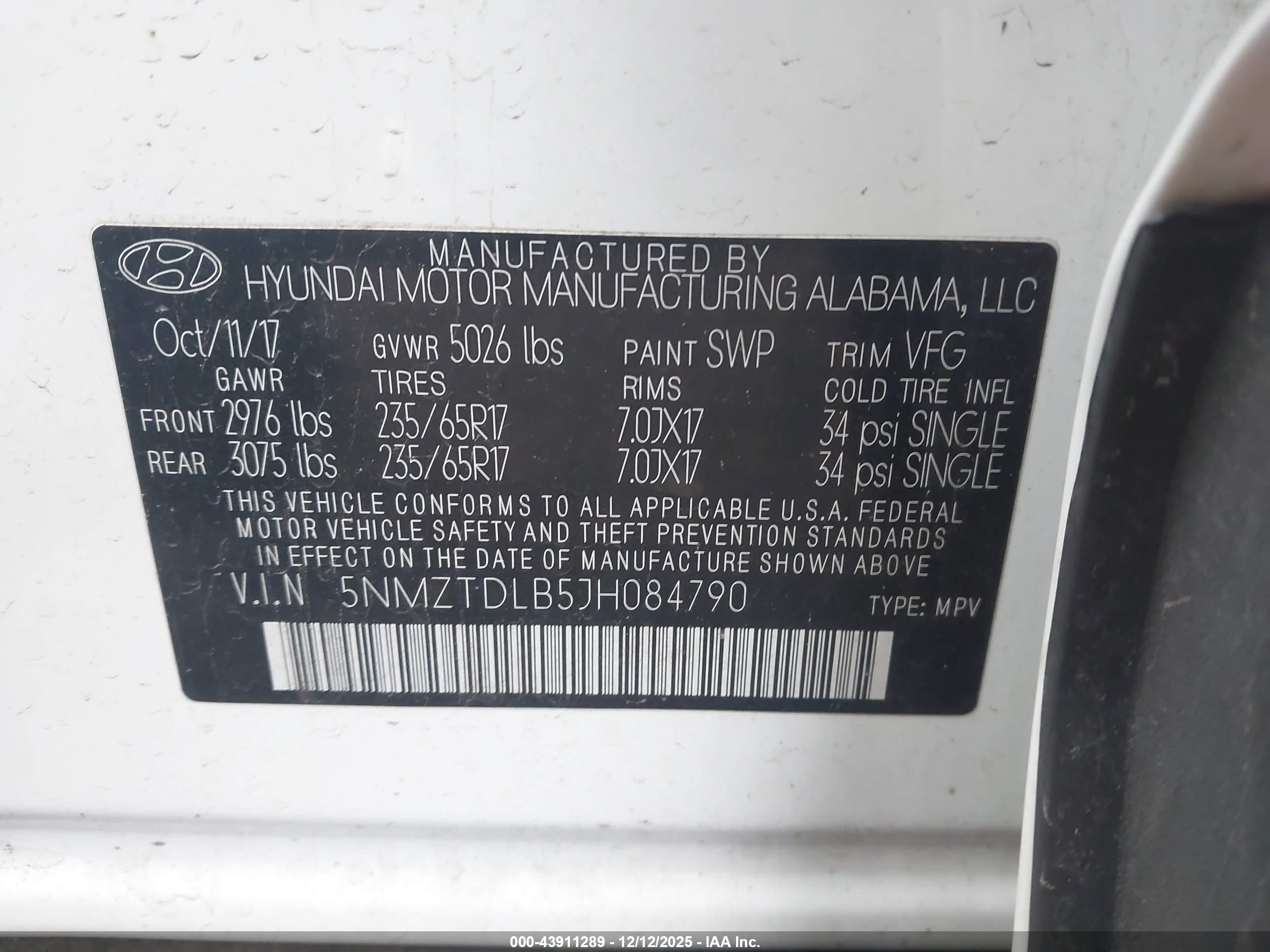 HYUNDAI SANTA image 9