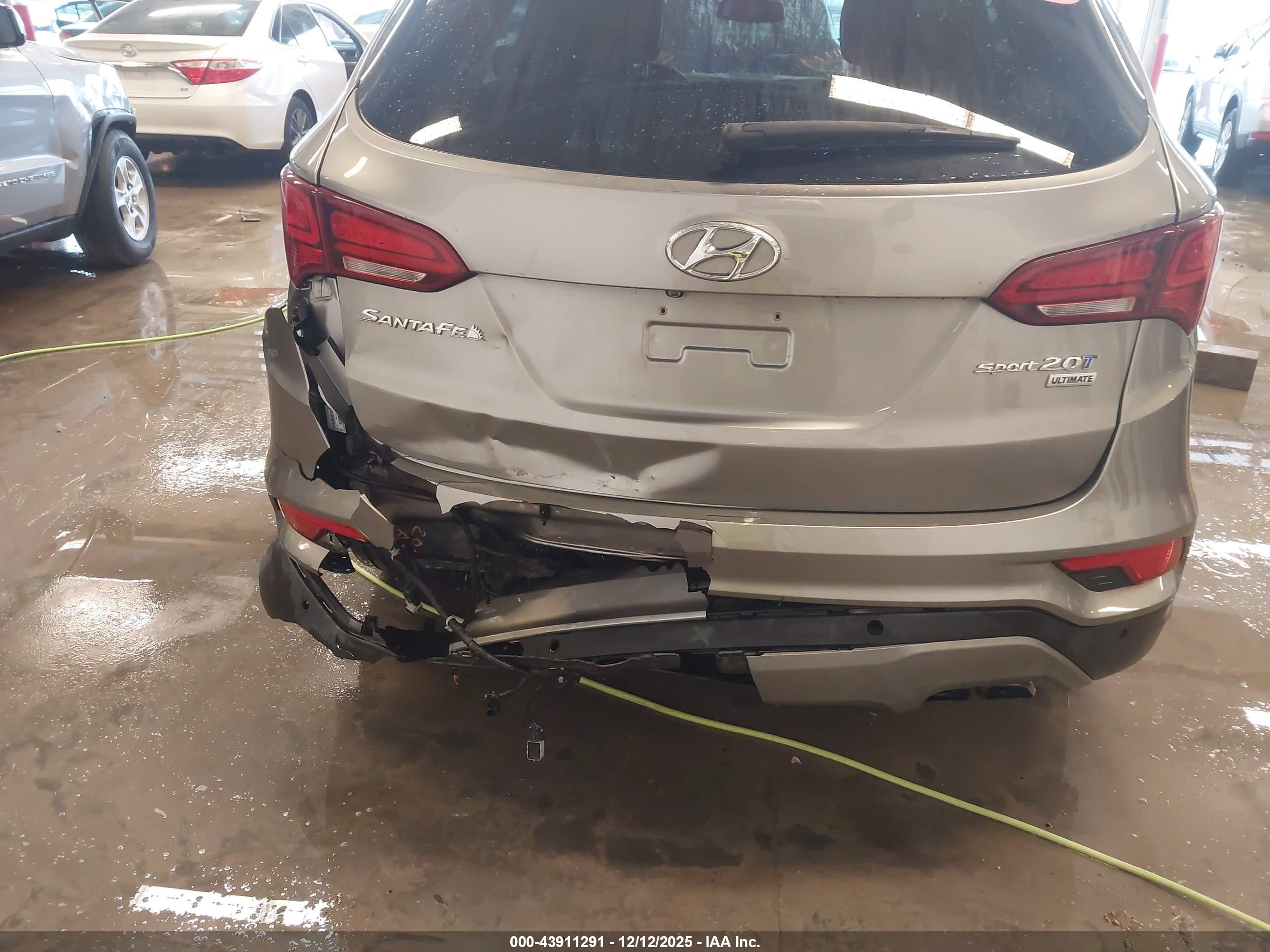 HYUNDAI SANTA image 6