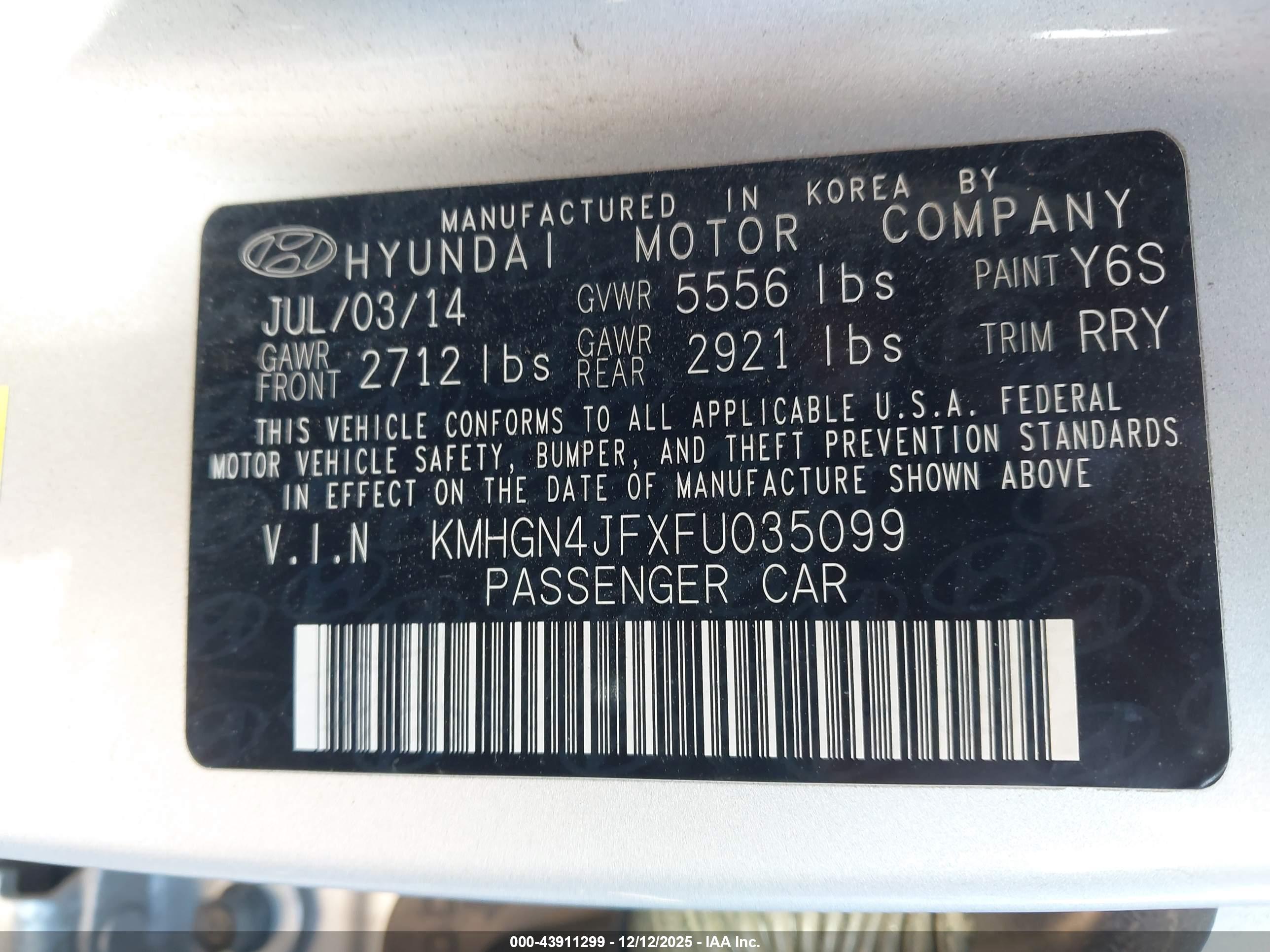 HYUNDAI GENESIS image 9