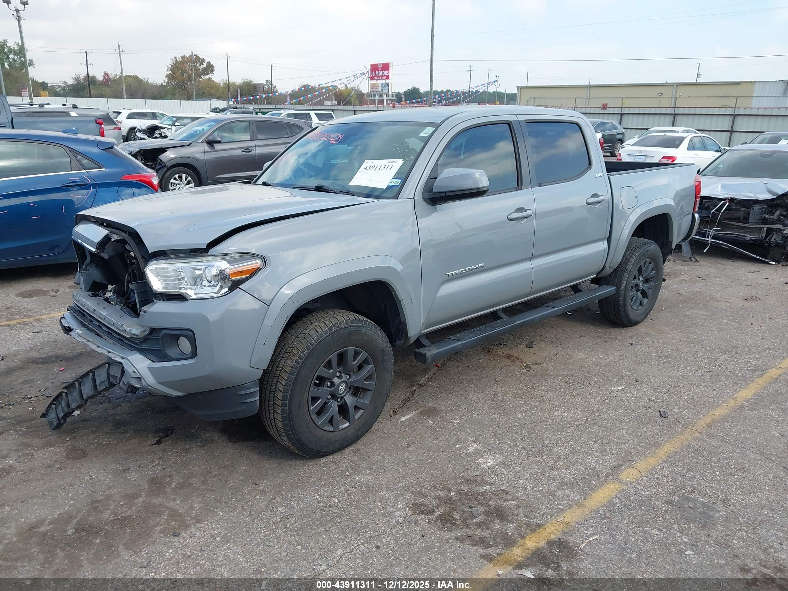 TOYOTA TACOMA image 2