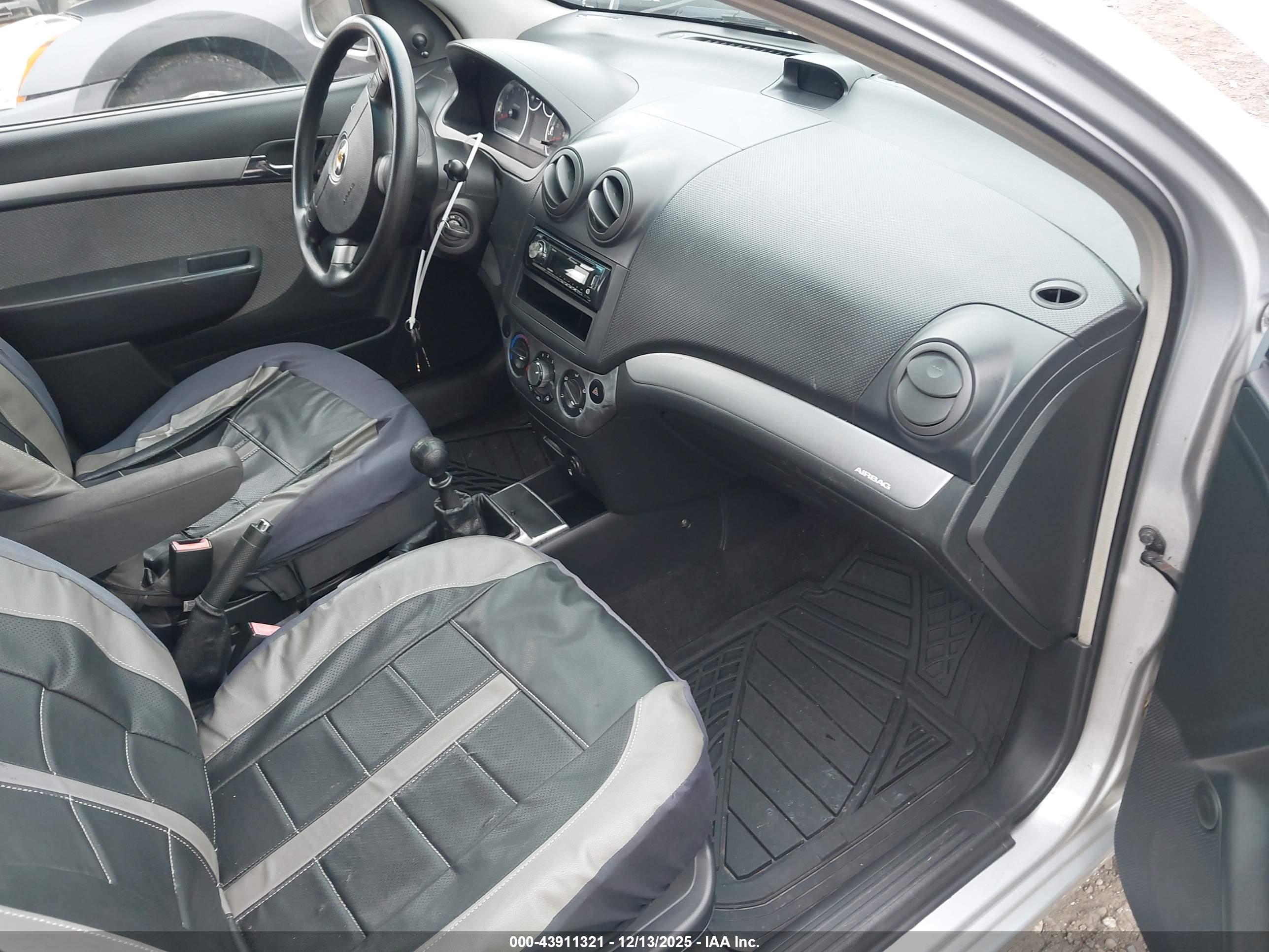 CHEVROLET AVEO image 5