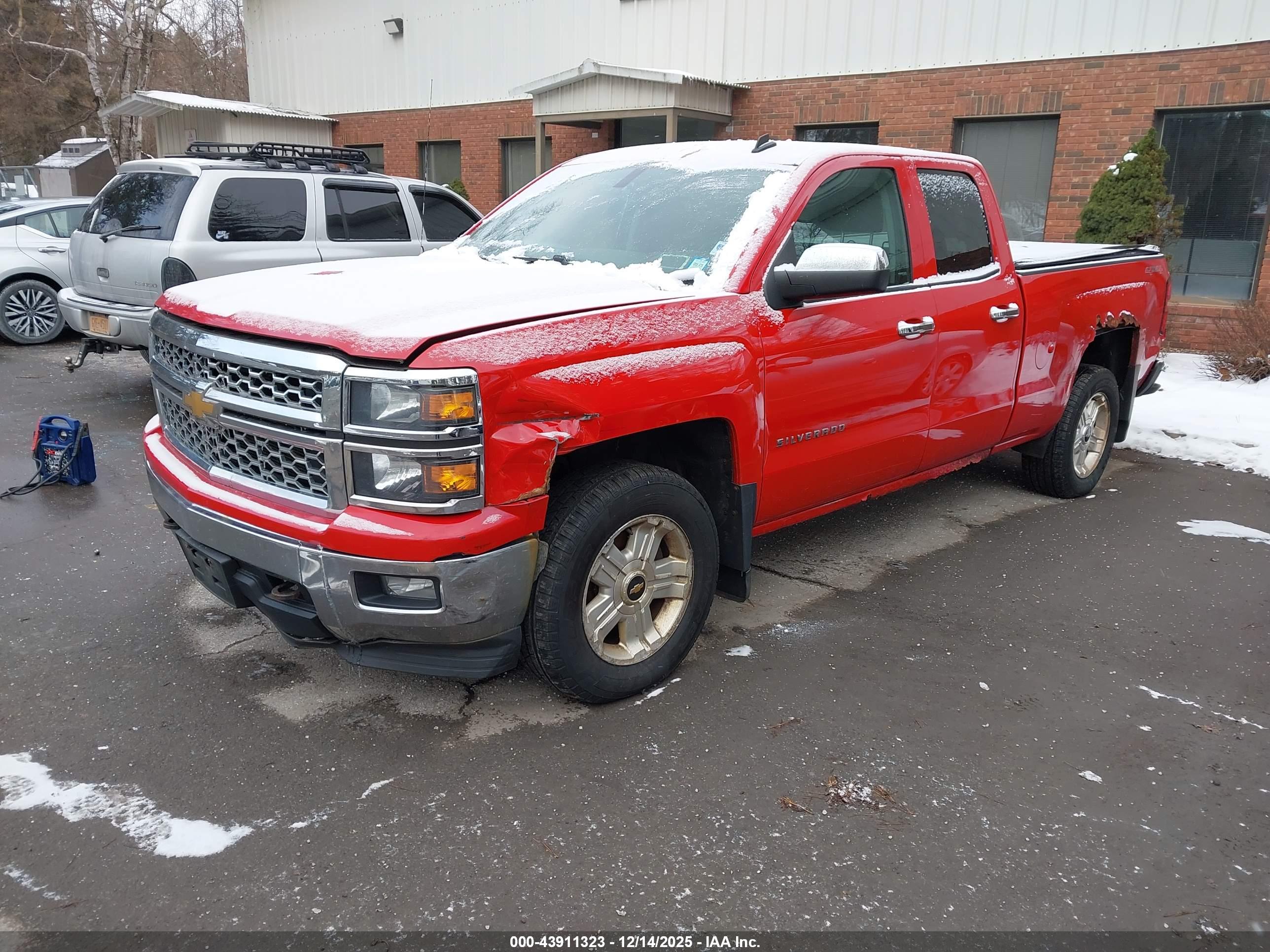 CHEVROLET SILVERADO image 2