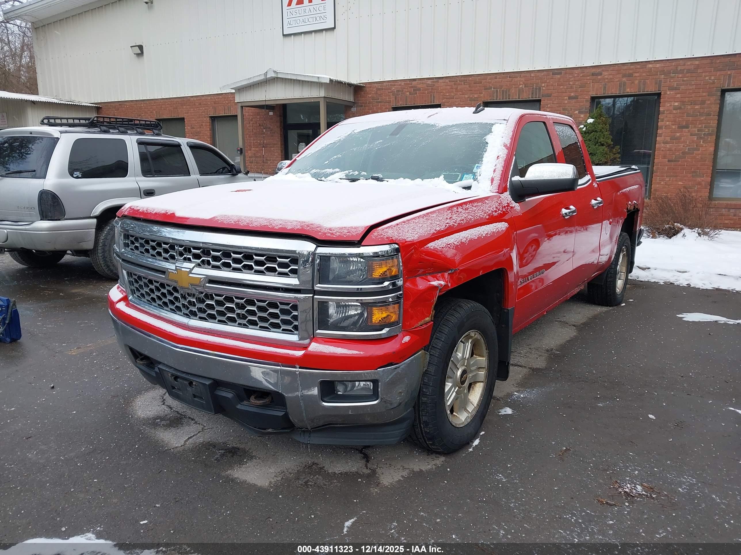 CHEVROLET SILVERADO image 6