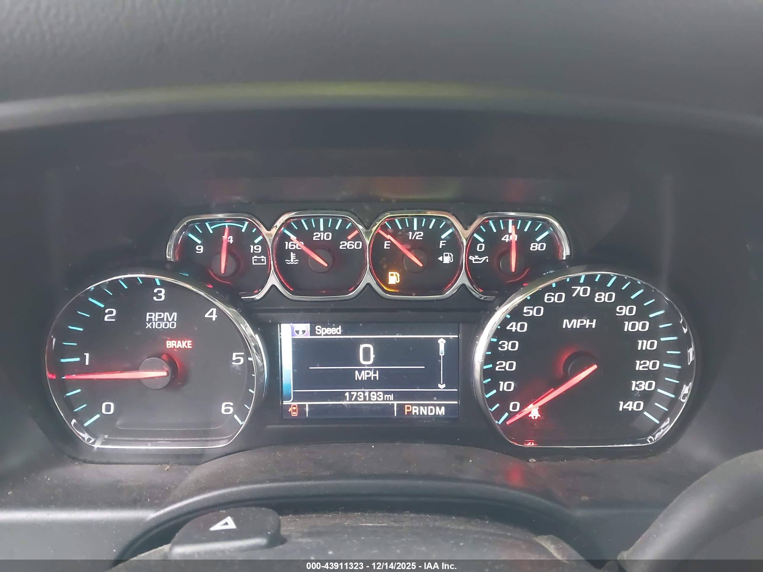 CHEVROLET SILVERADO image 7