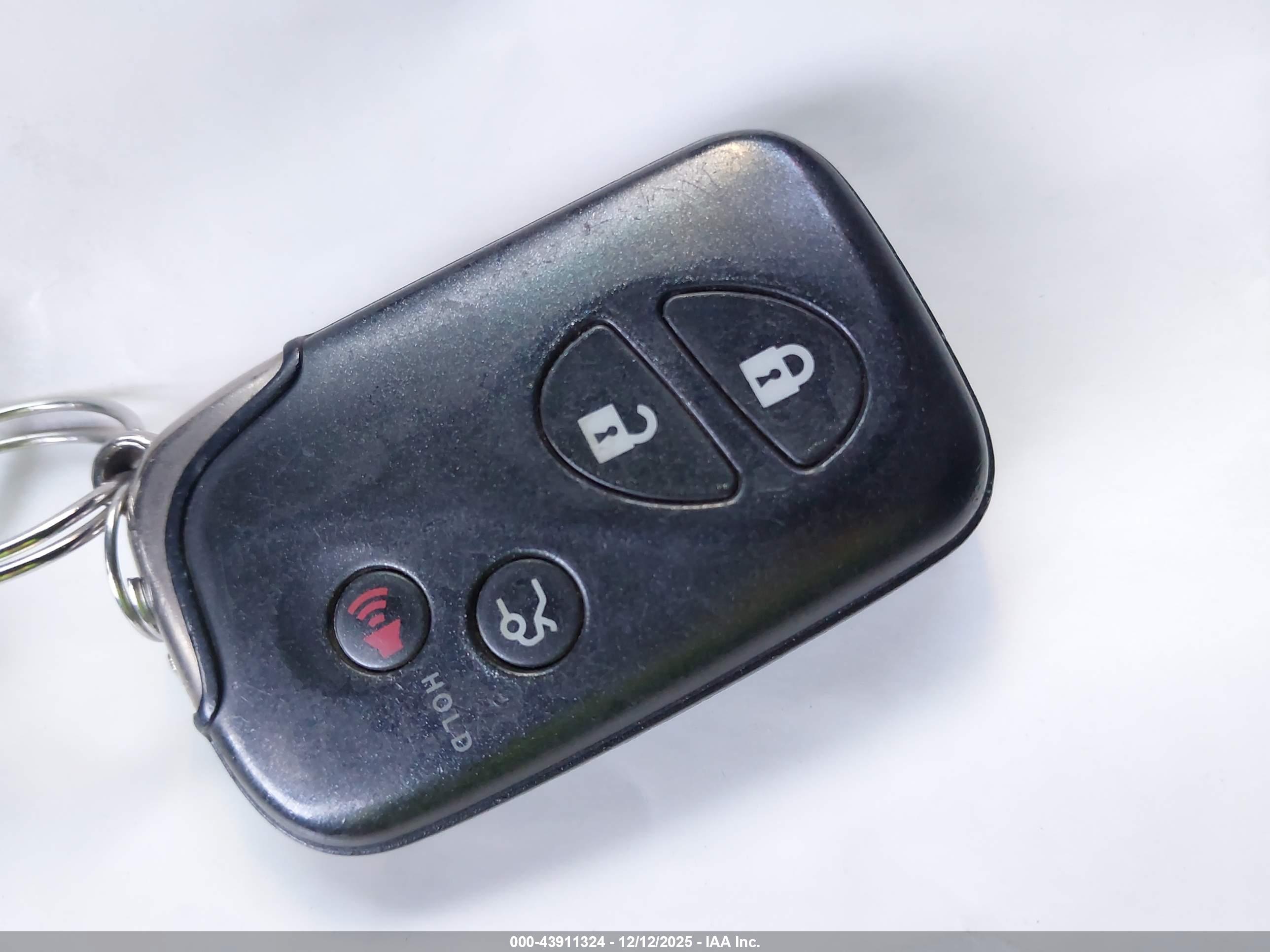 LEXUS LS image 11