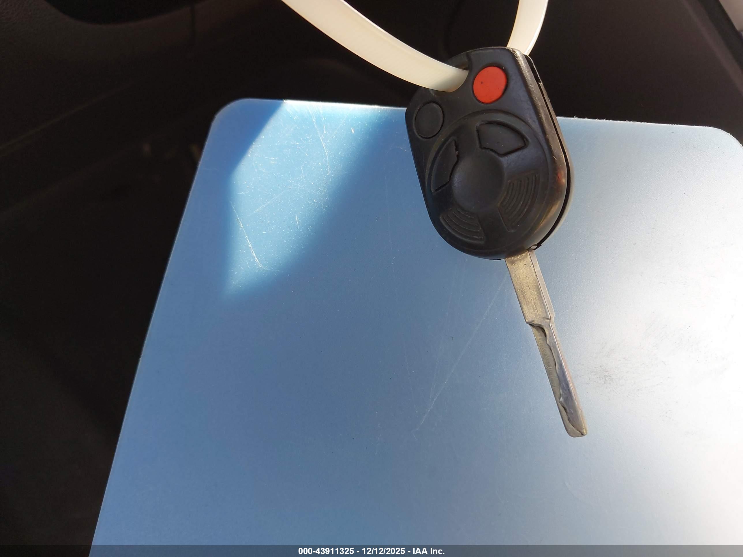 FORD ESCAPE image 11