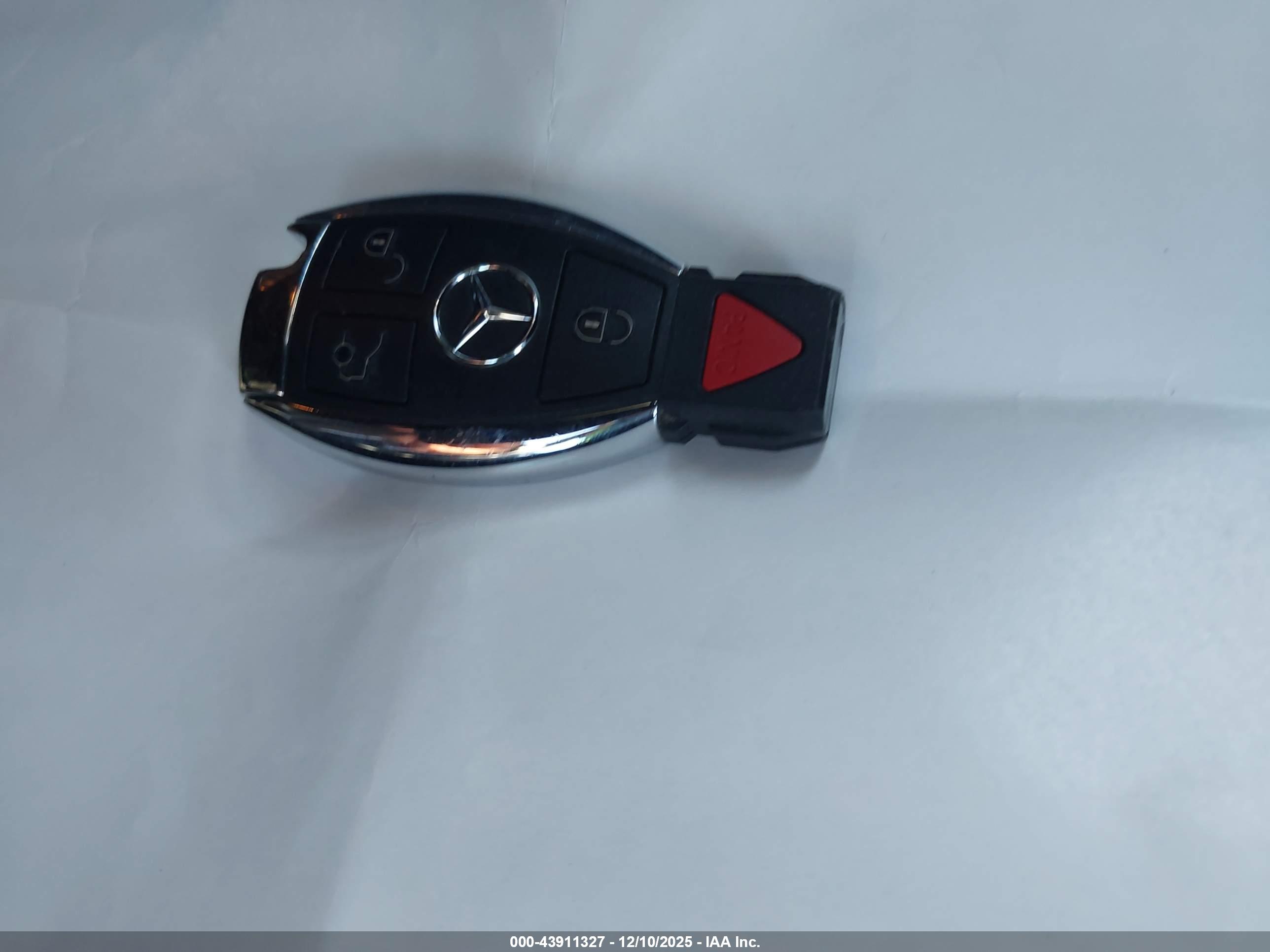 MERCEDES-BENZ C image 11