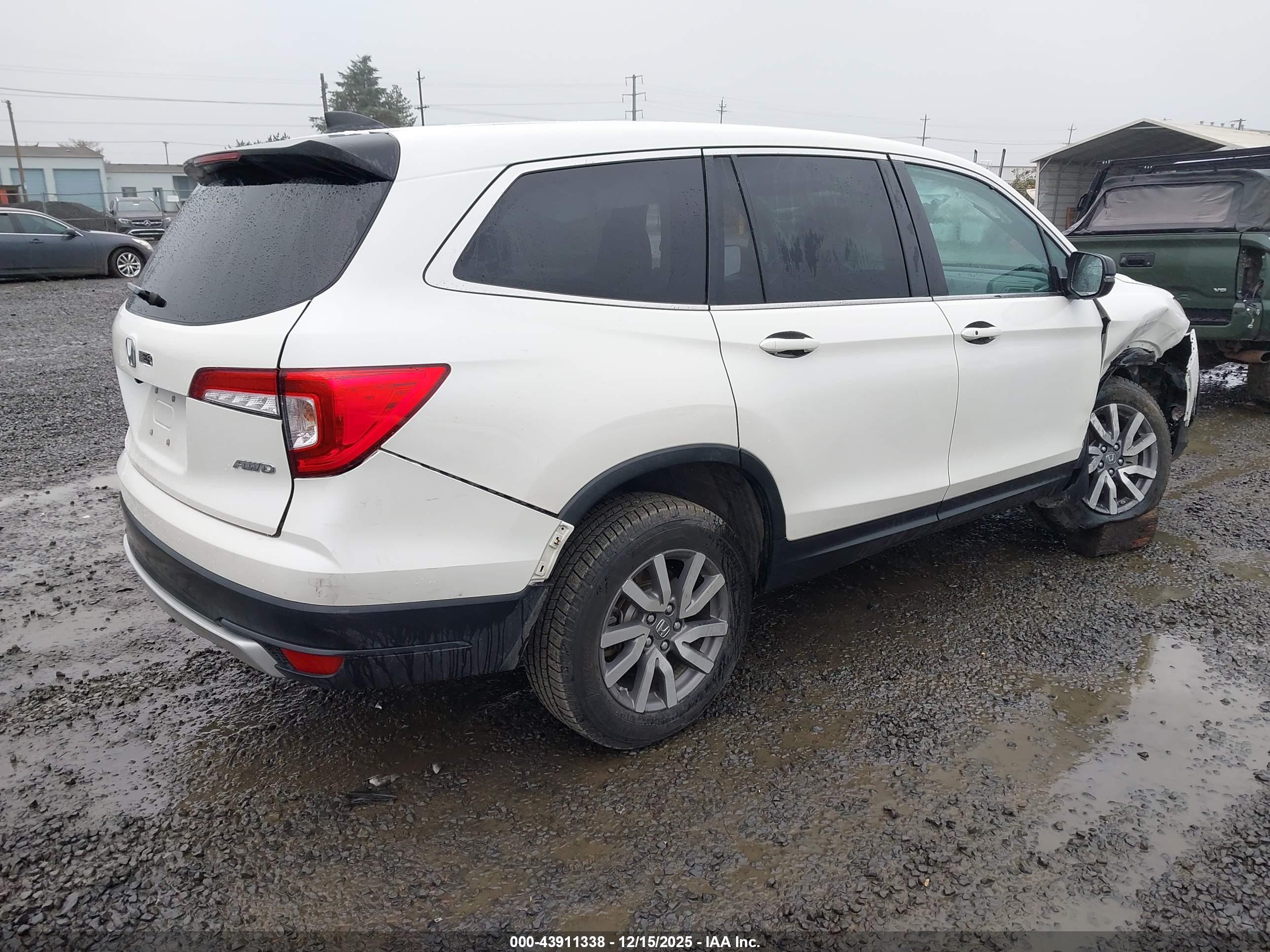 HONDA PILOT image 4