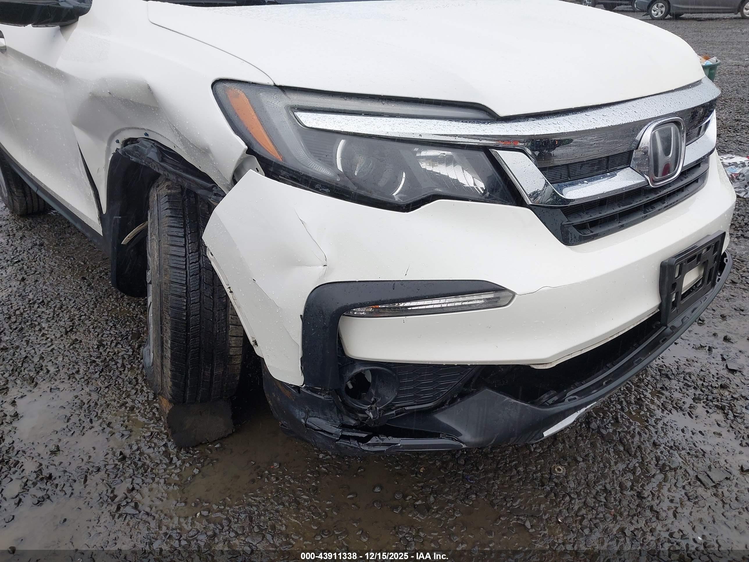 HONDA PILOT image 6