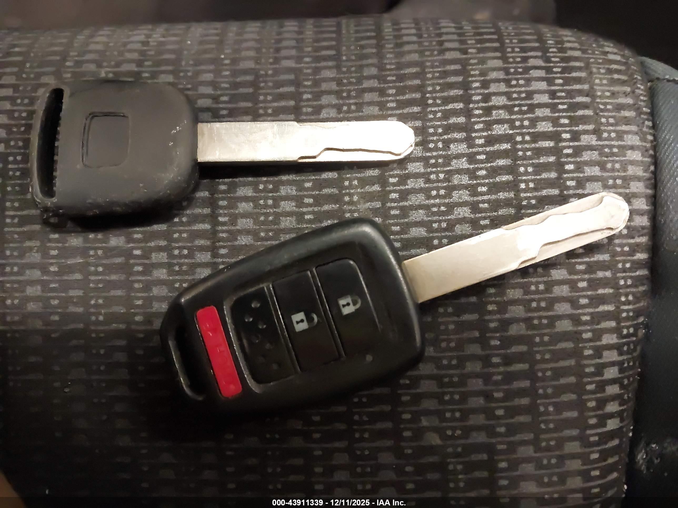 HONDA FIT image 11