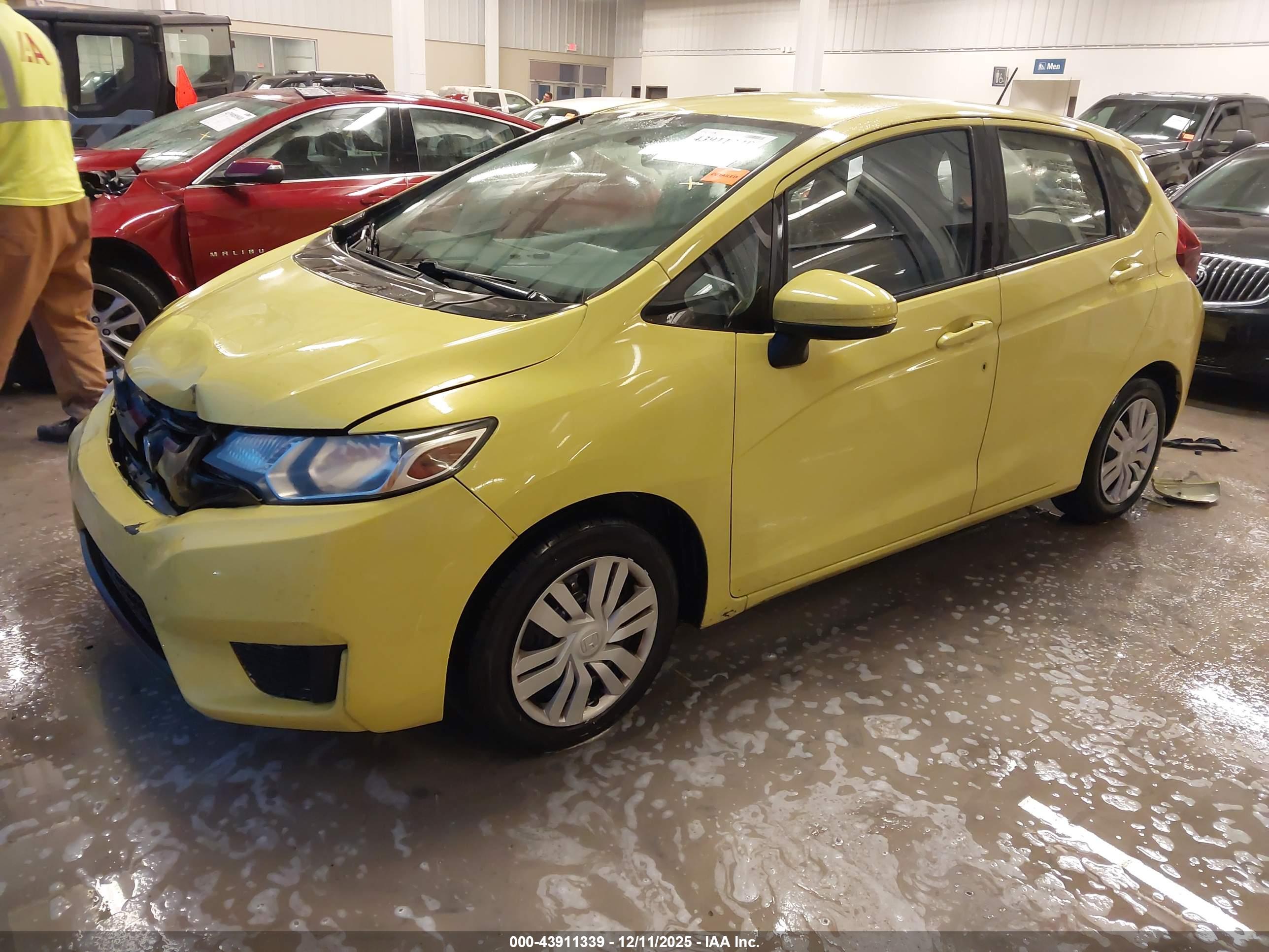 HONDA FIT image 2
