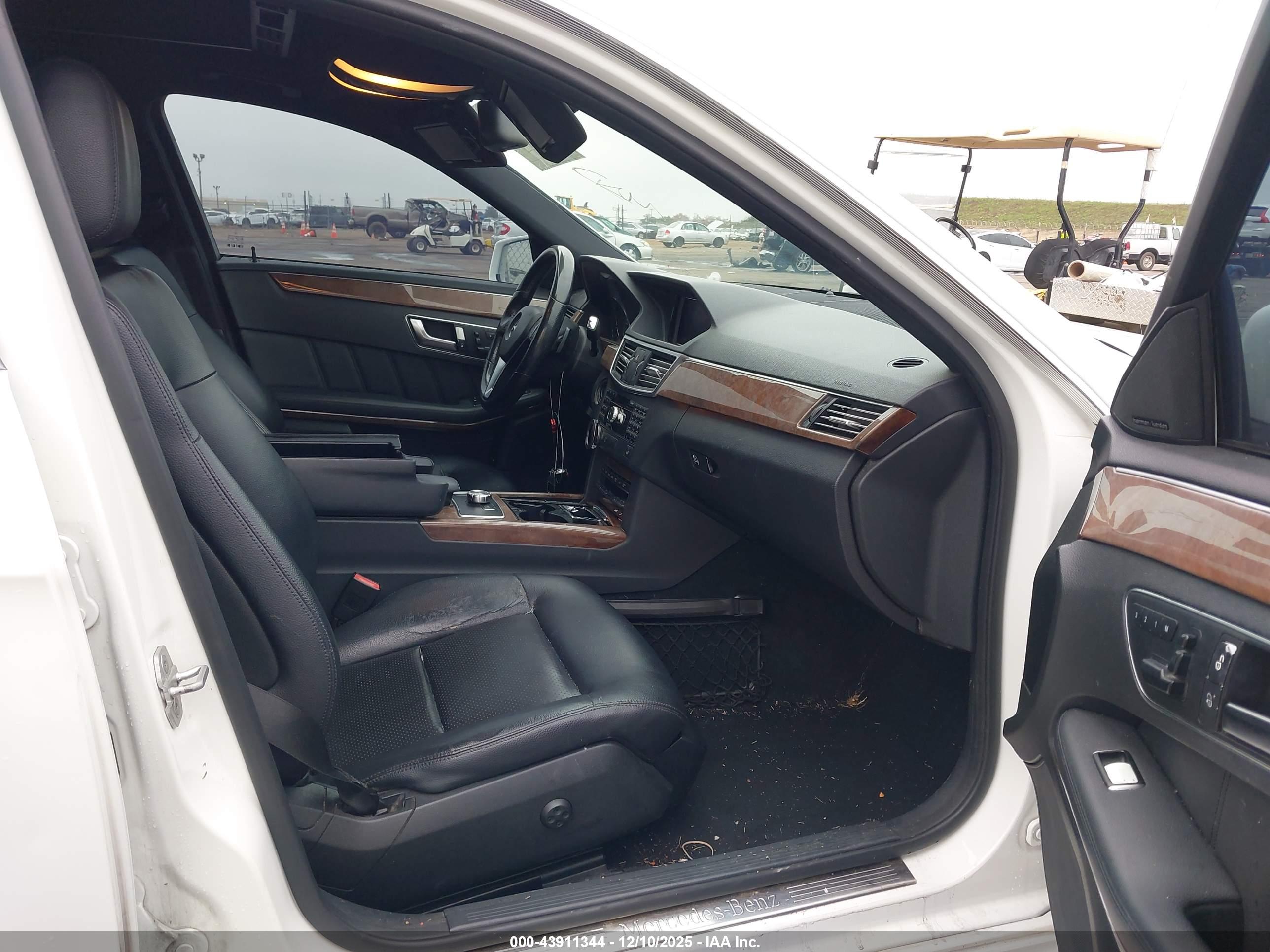 MERCEDES-BENZ E image 5