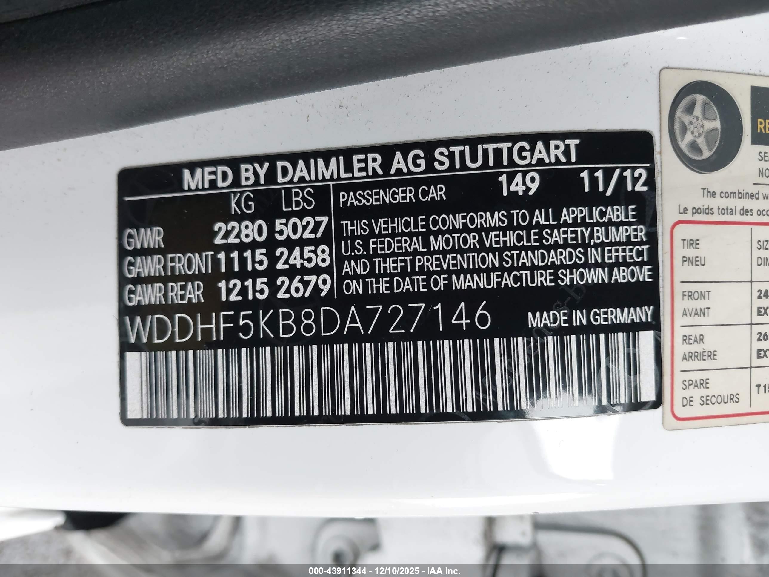 MERCEDES-BENZ E image 9