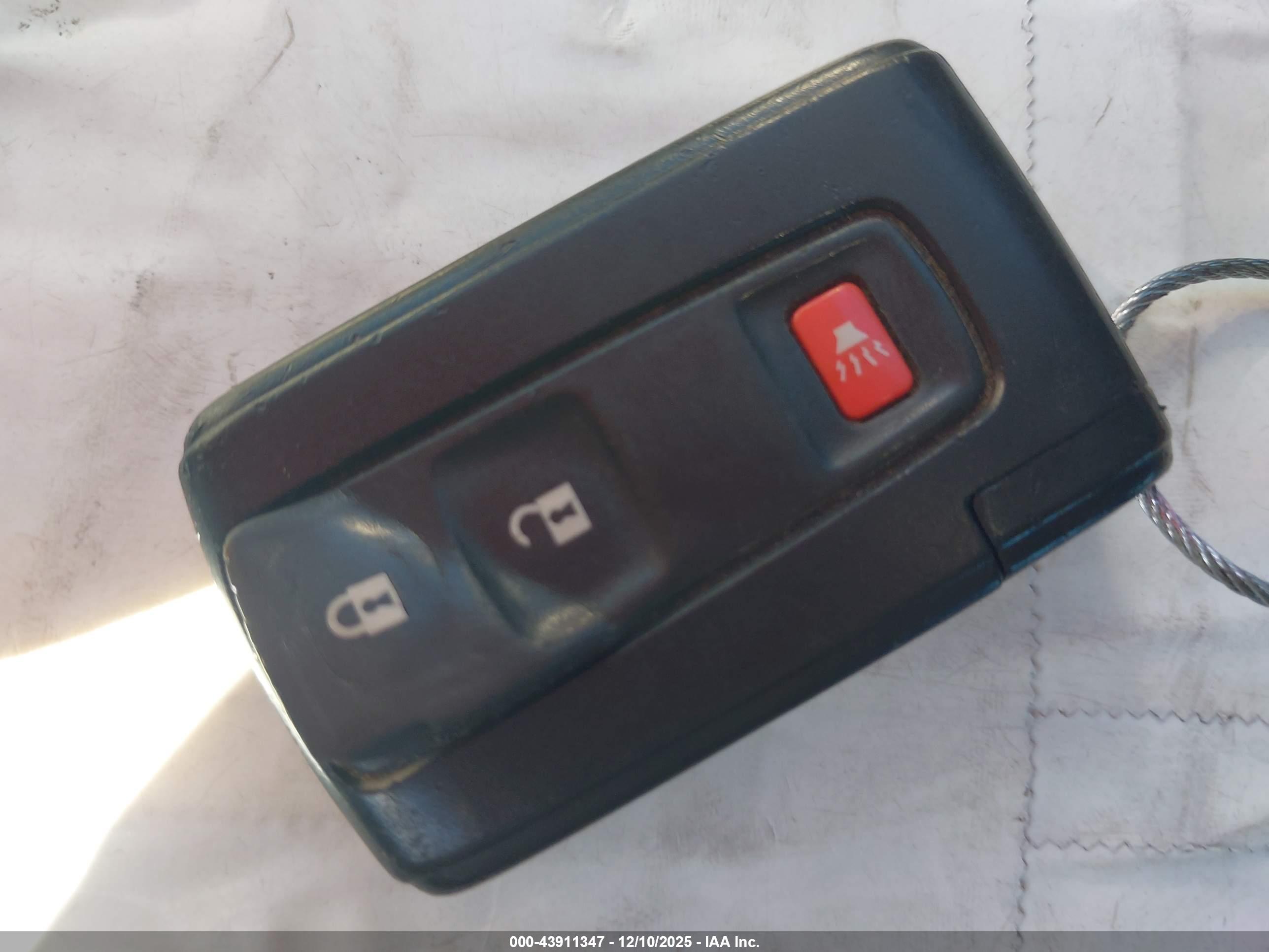 TOYOTA PRIUS image 11
