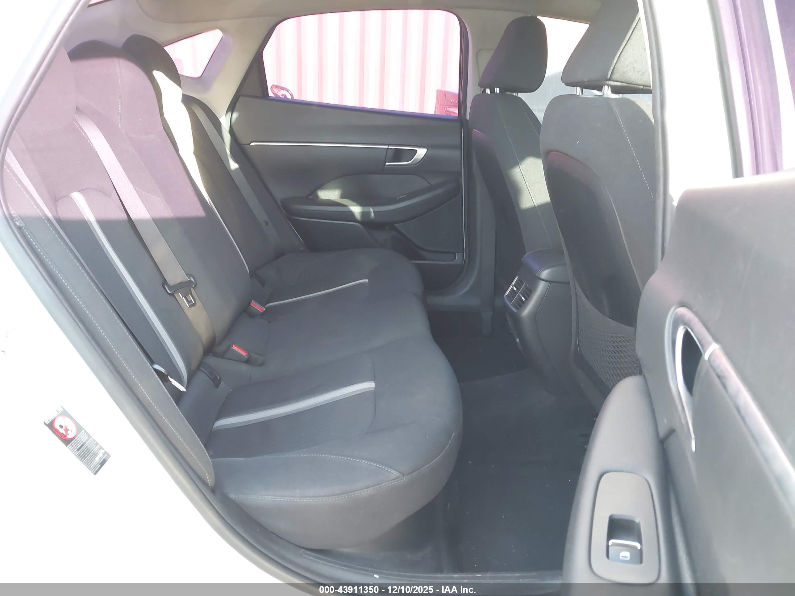 HYUNDAI SONATA image 8