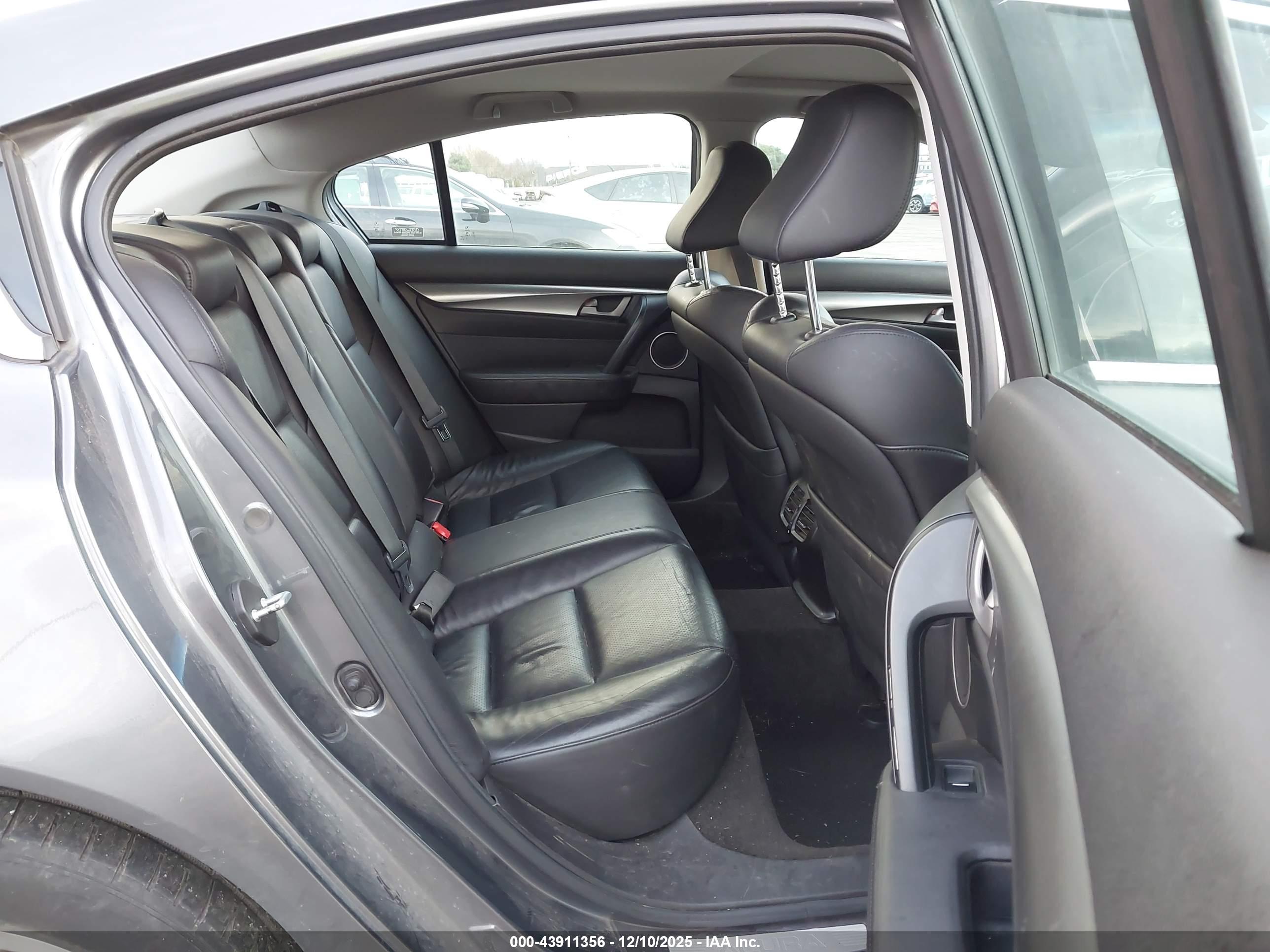 ACURA TL image 8