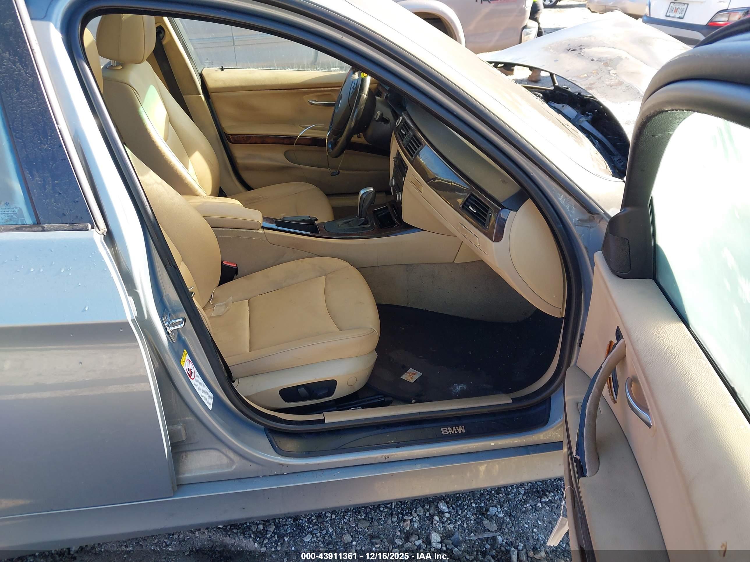 BMW 328I image 5