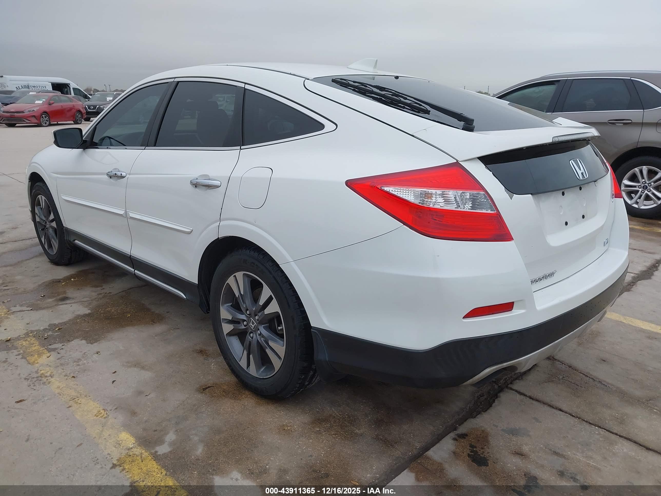 HONDA CROSSTOUR image 3