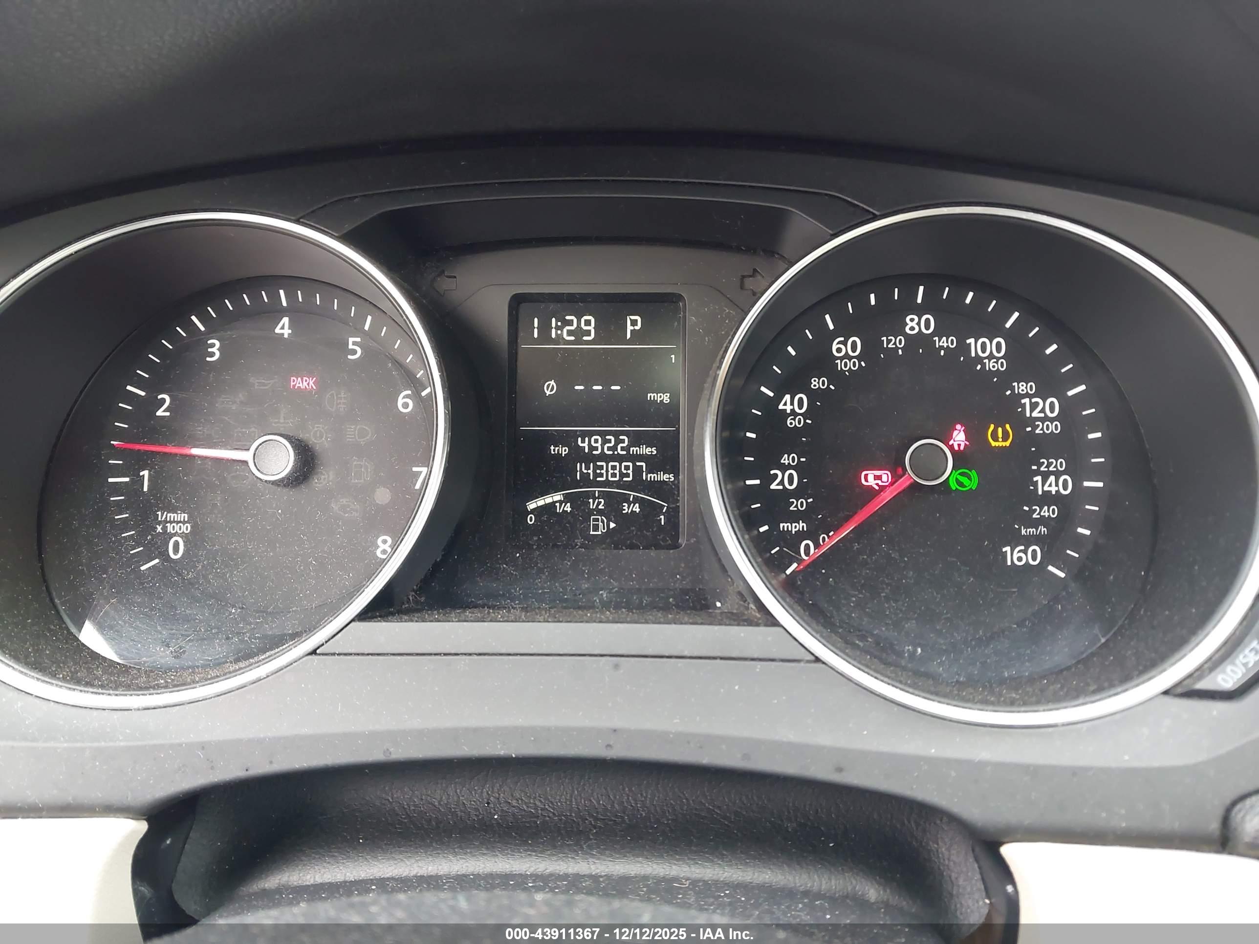 VOLKSWAGEN JETTA image 7