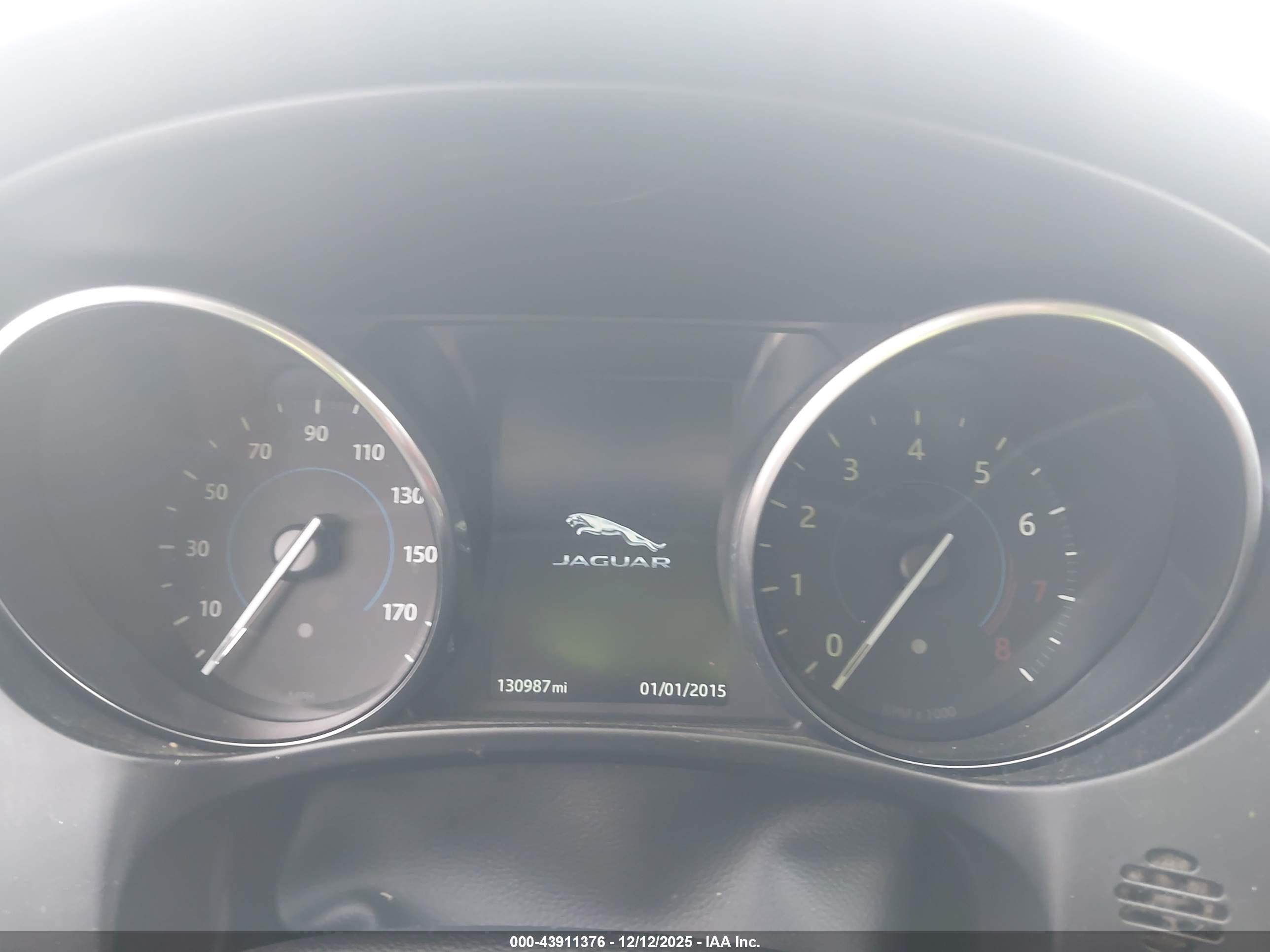 JAGUAR F-PACE image 7