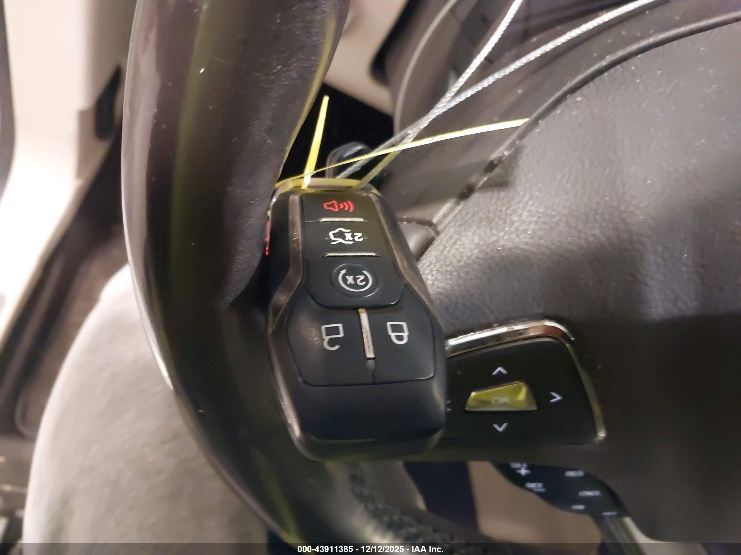 LINCOLN MKC image 11