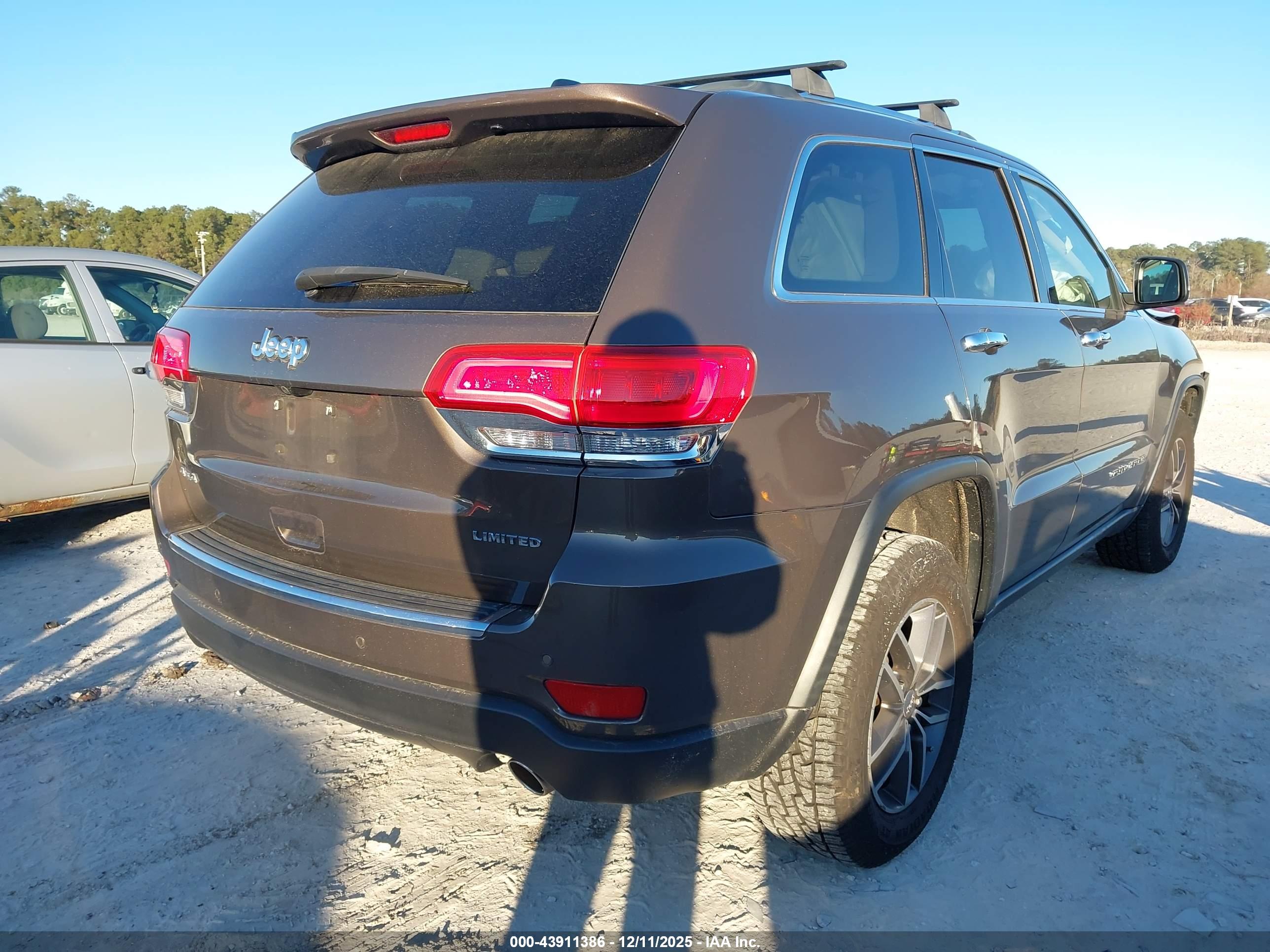 JEEP GRAND image 4