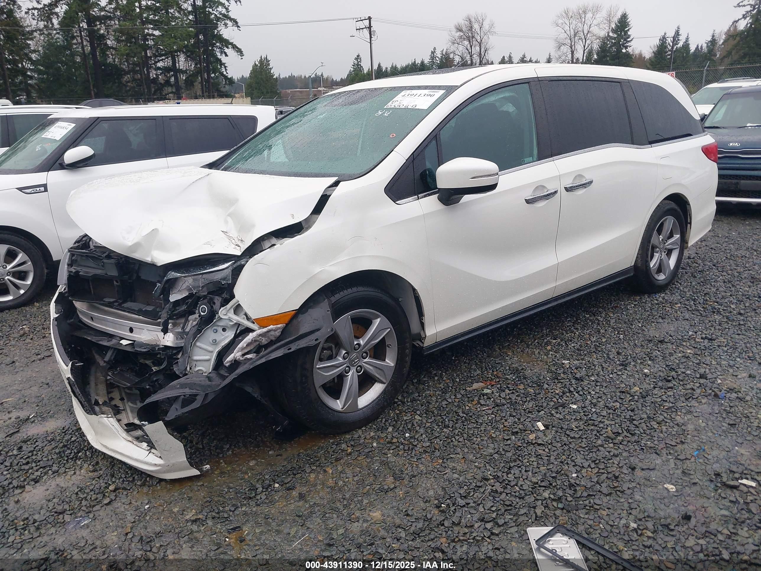HONDA ODYSSEY image 2