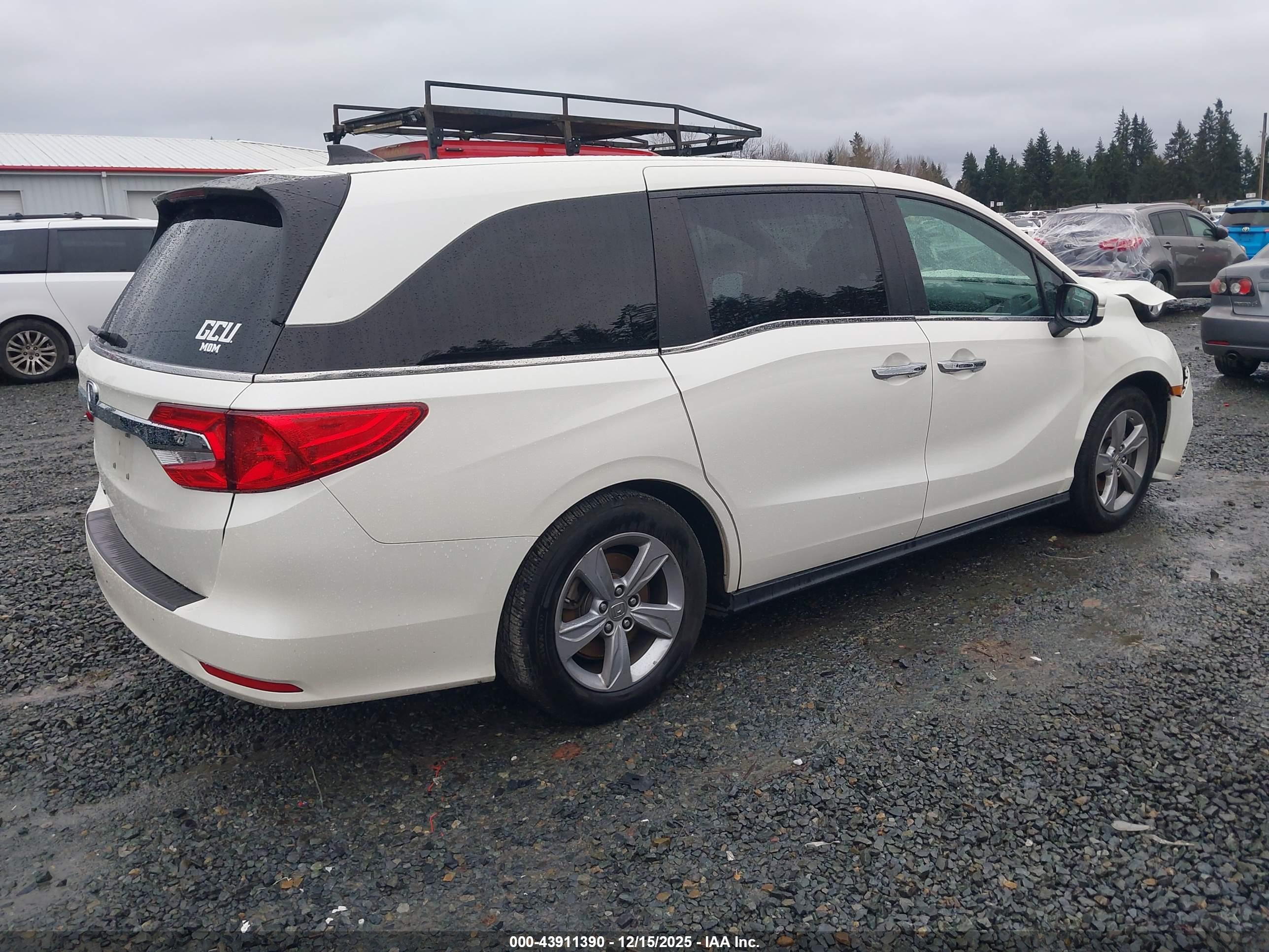 HONDA ODYSSEY image 4