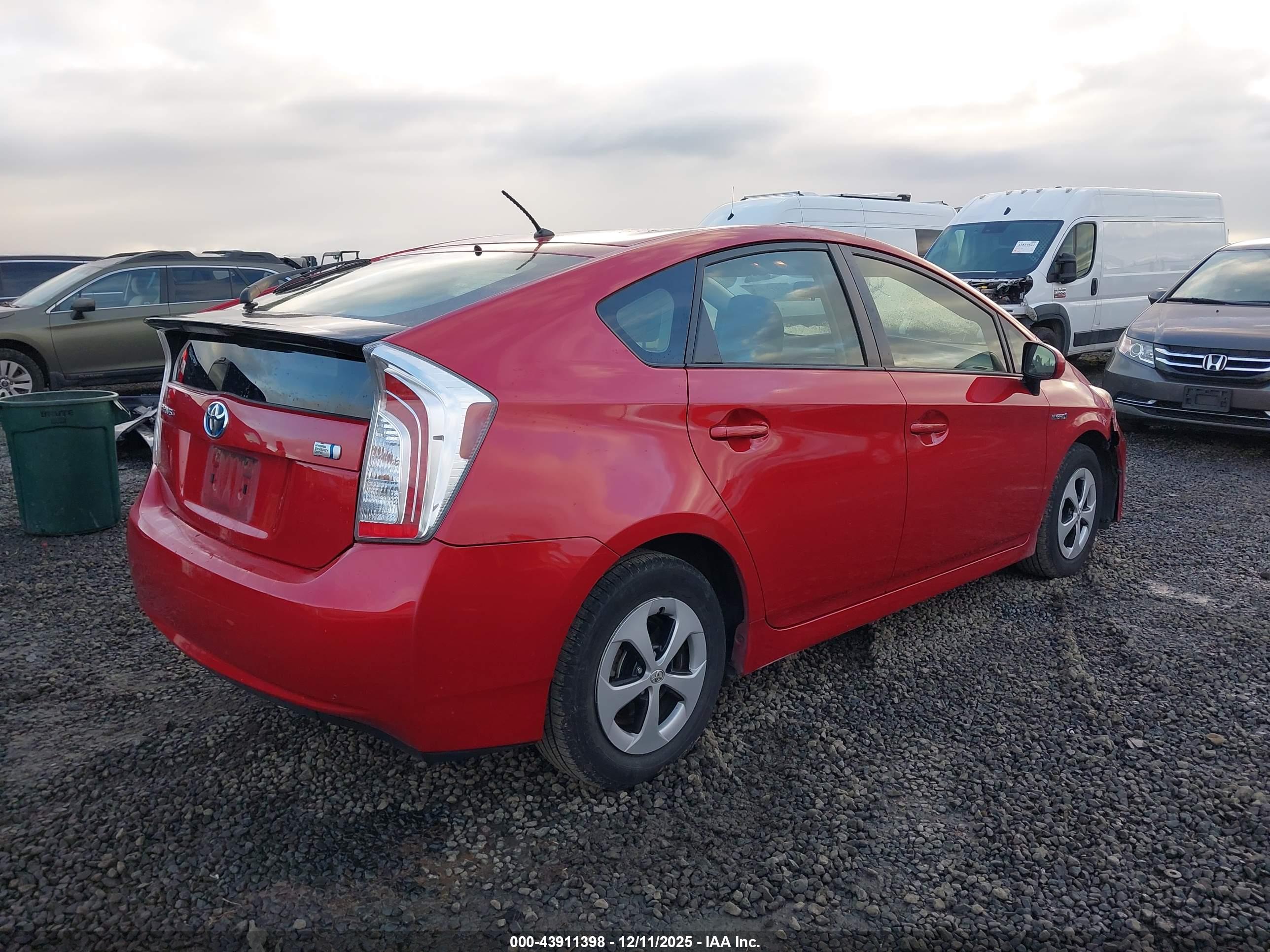 TOYOTA PRIUS image 4