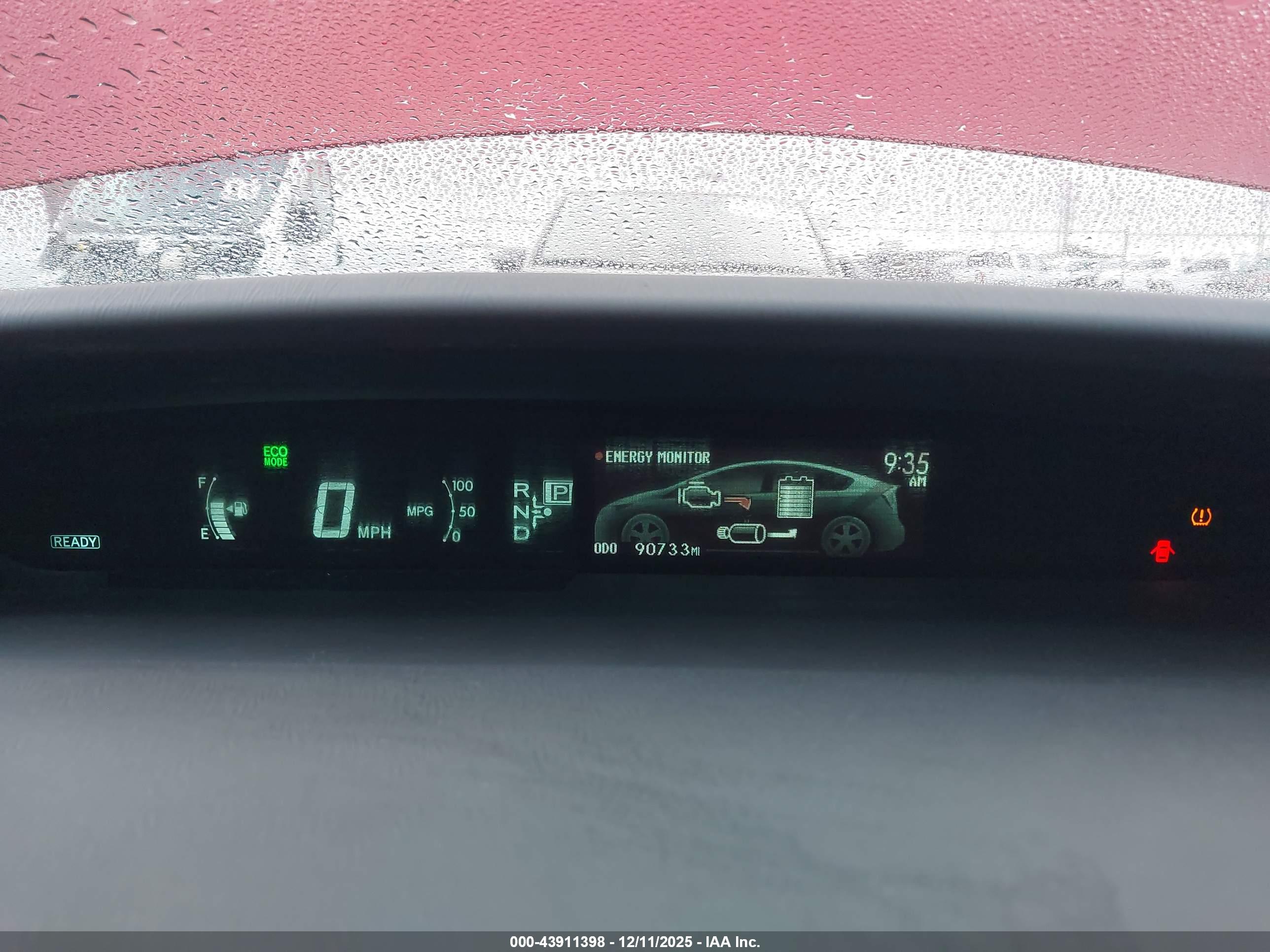 TOYOTA PRIUS image 7