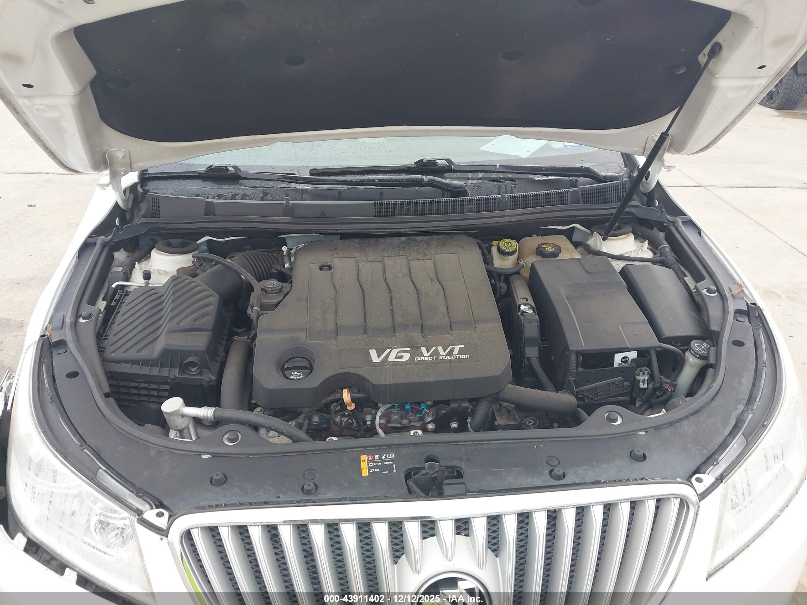 BUICK LACROSSE image 10