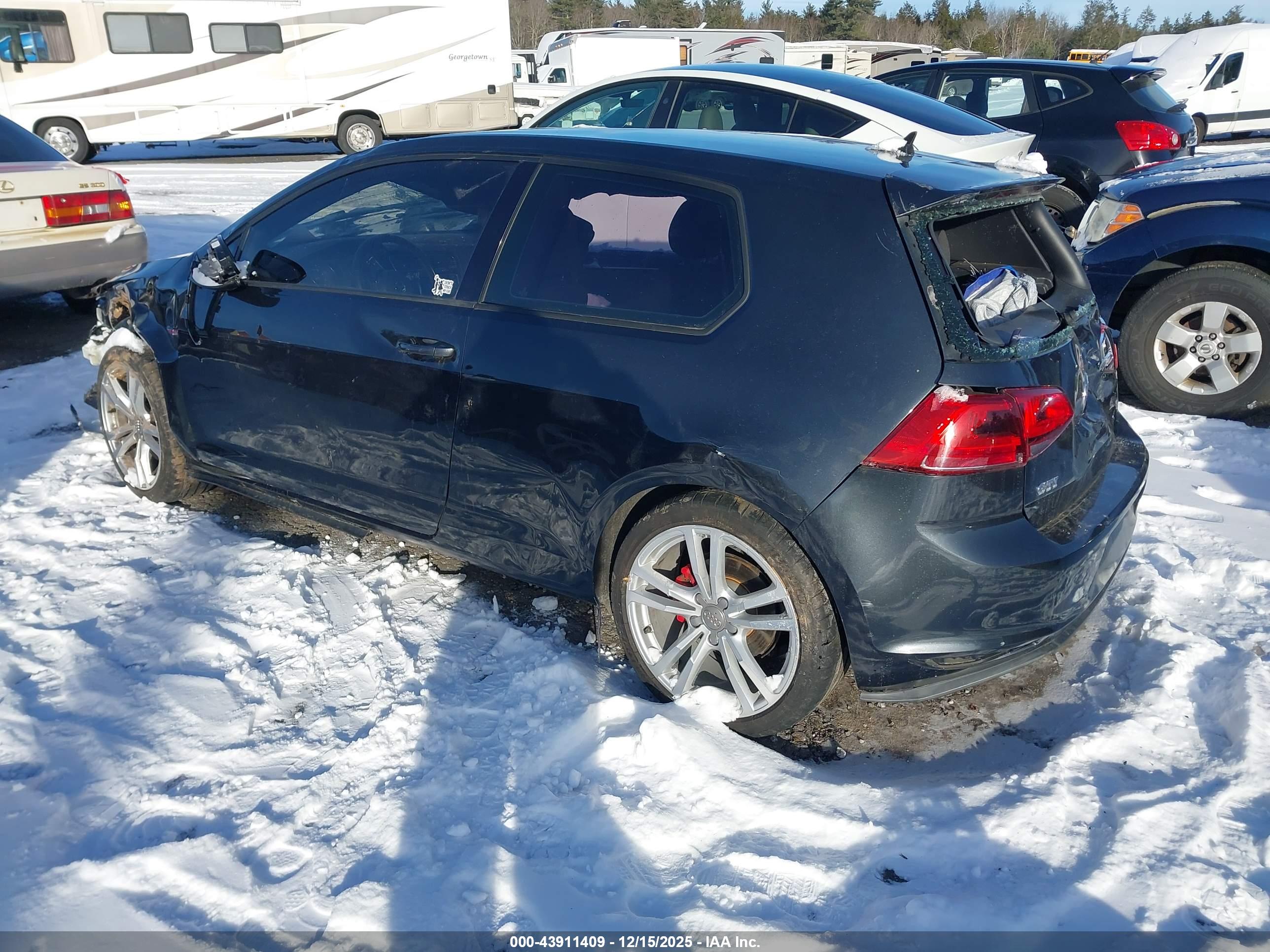 VOLKSWAGEN GOLF image 3