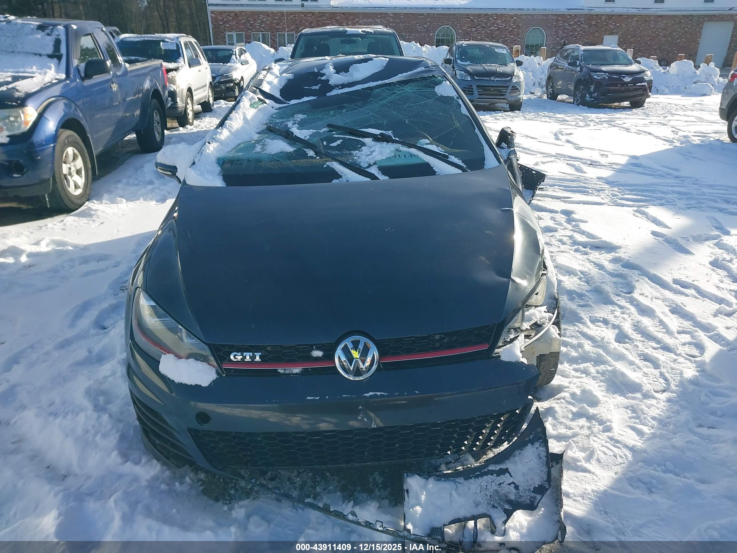 VOLKSWAGEN GOLF image 6