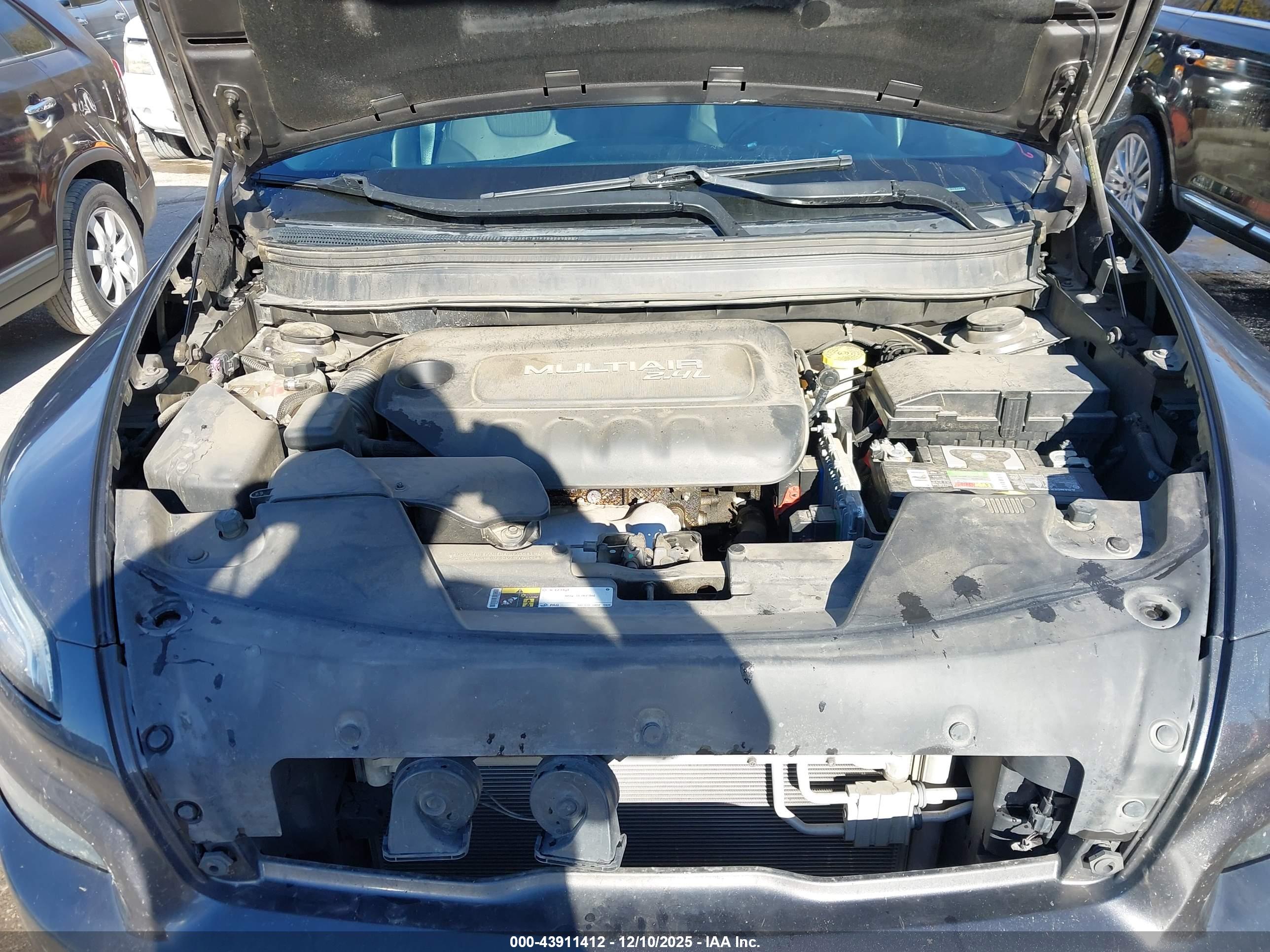 JEEP CHEROKEE image 10