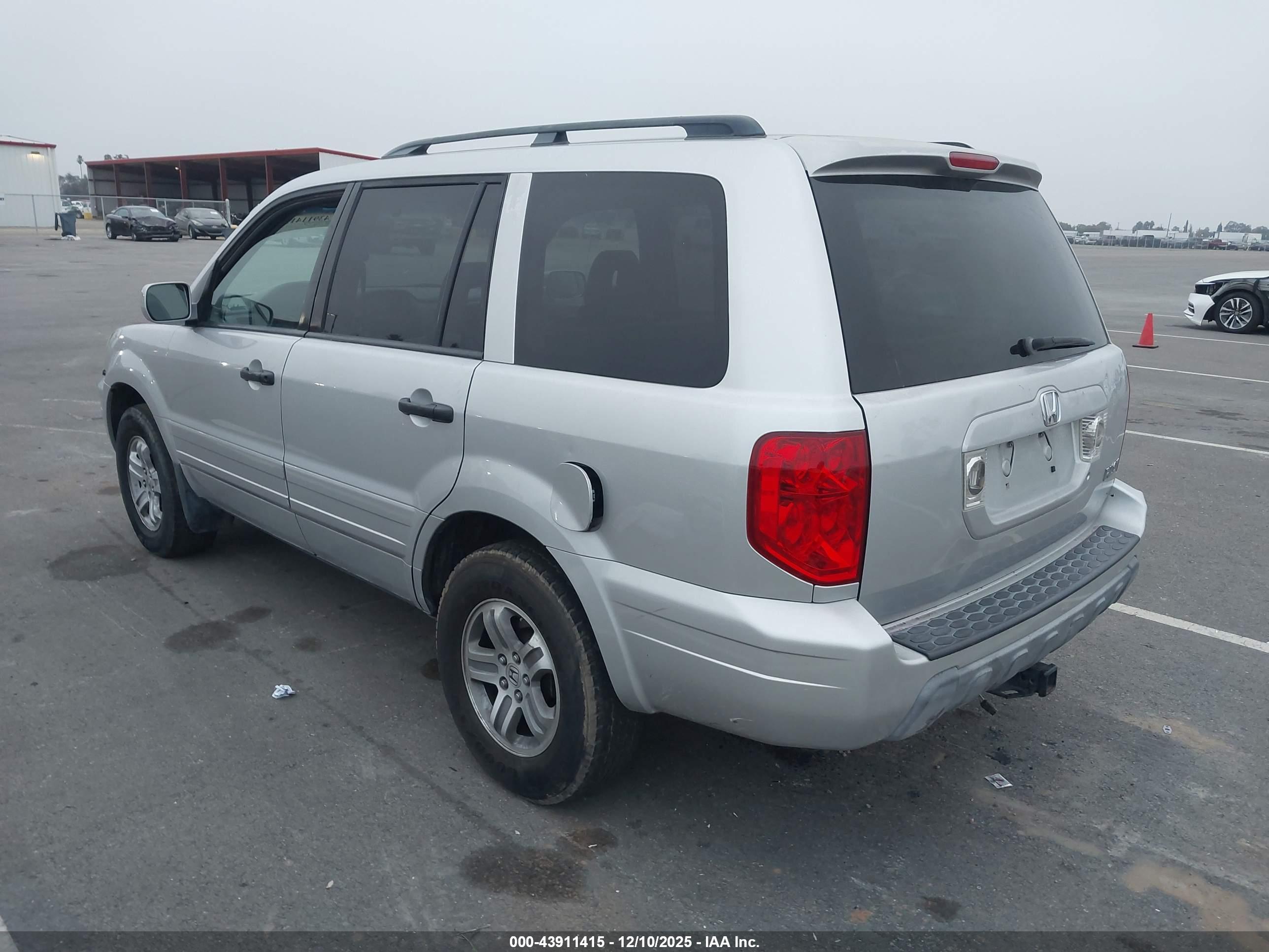 HONDA PILOT image 3