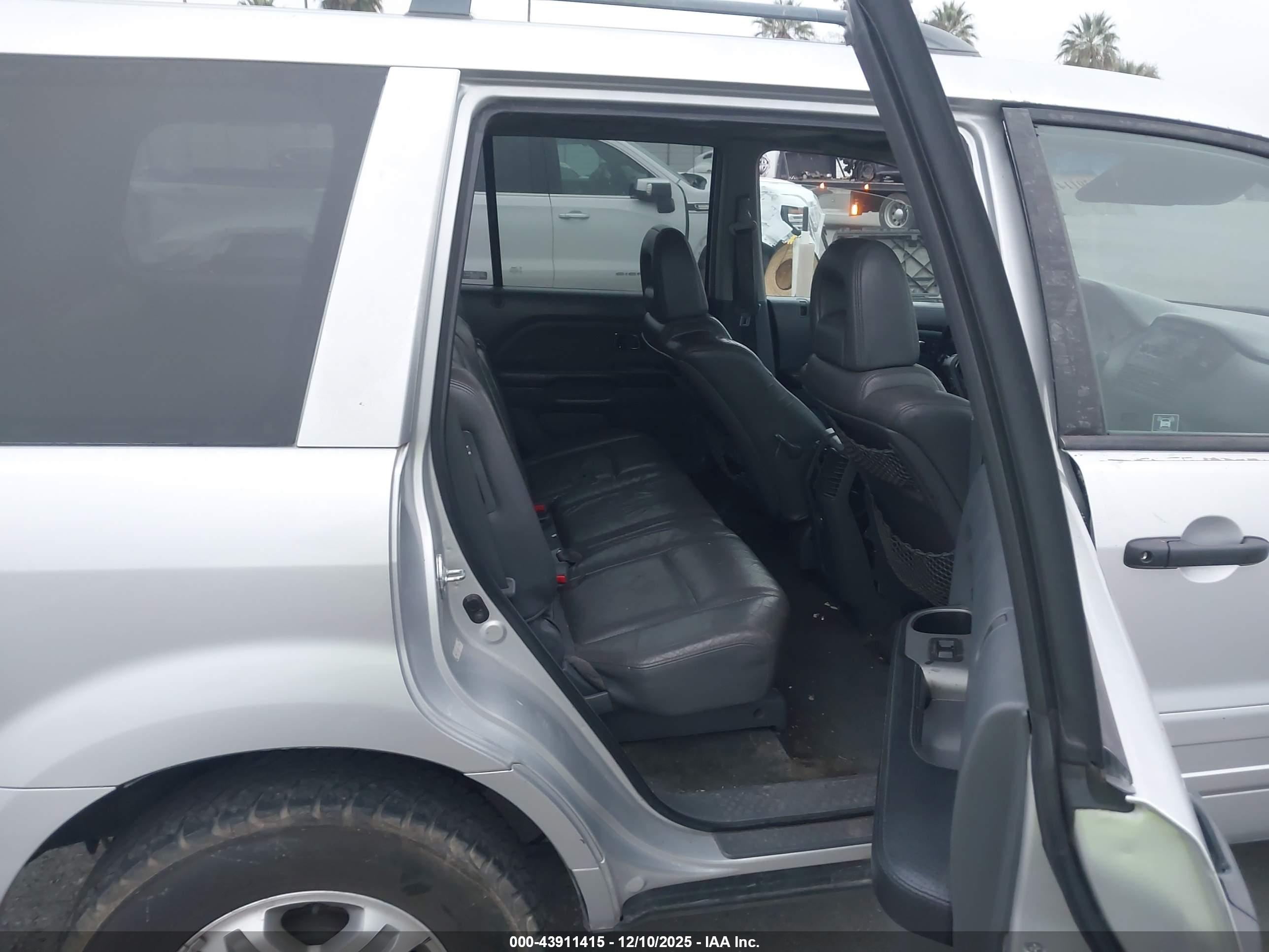 HONDA PILOT image 8